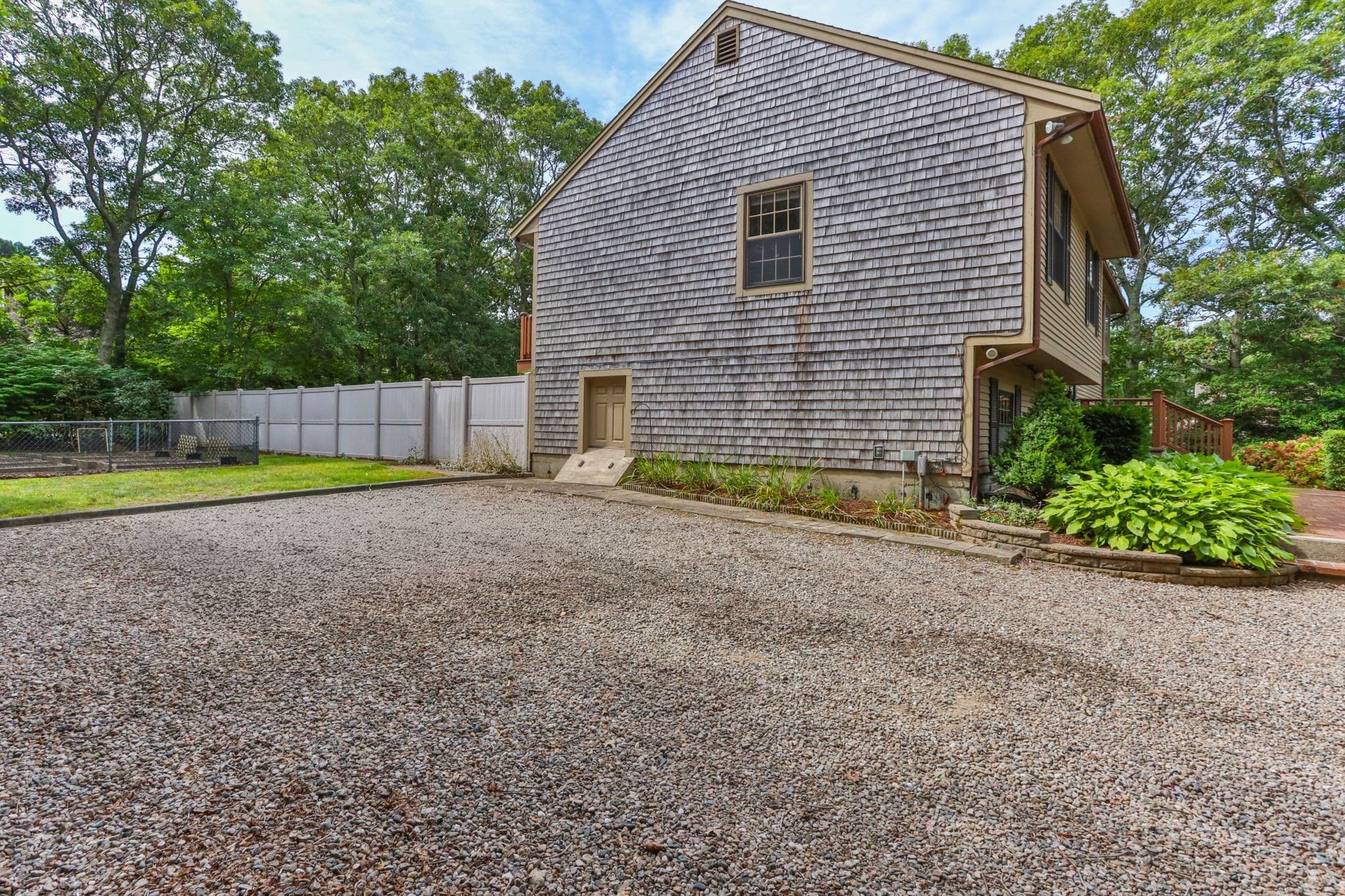 Single Family Residence at 2 Robin Rd, Sandwich MA 02563, Sandwich, photo 6 of 42