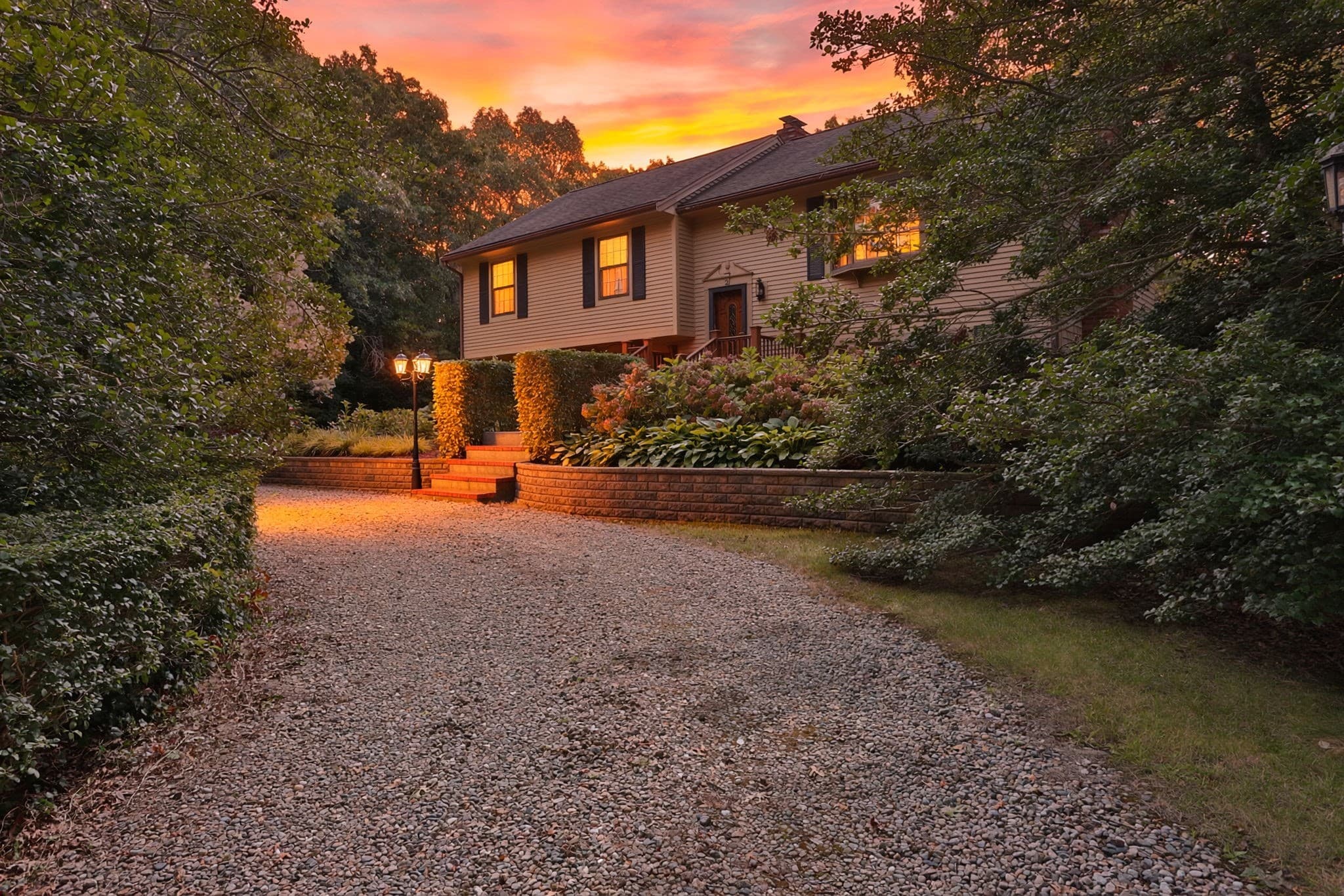 2 Robin Rd, Sandwich MA 02563