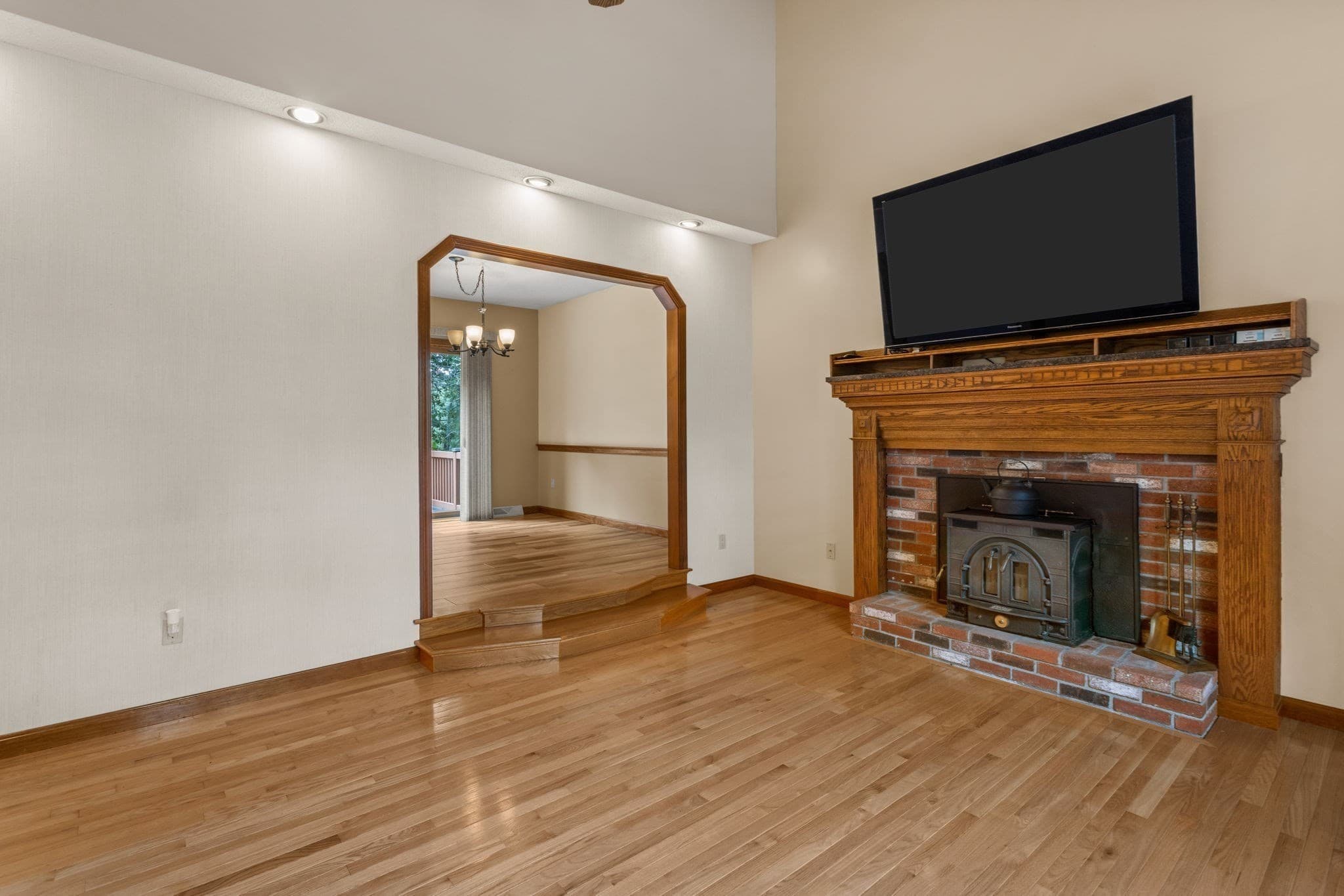 Single Family Residence at 2 Robin Rd, Sandwich MA 02563, Sandwich, photo 8 of 42