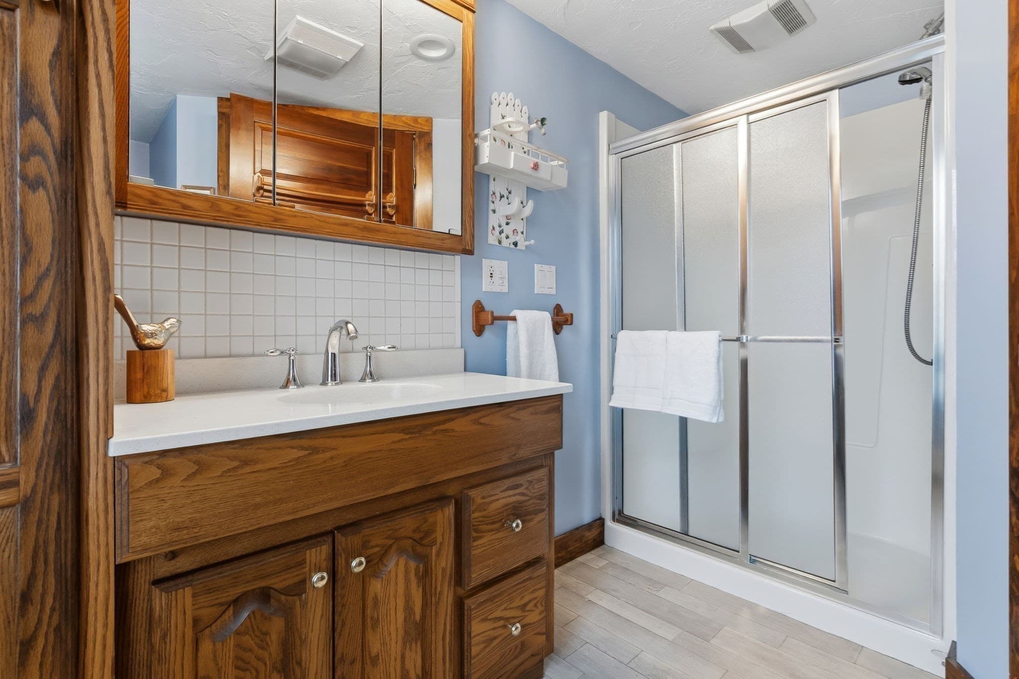 Single Family Residence at 4 Longfellow St, Beverly MA 01915, Beverly, photo 17 of 37
