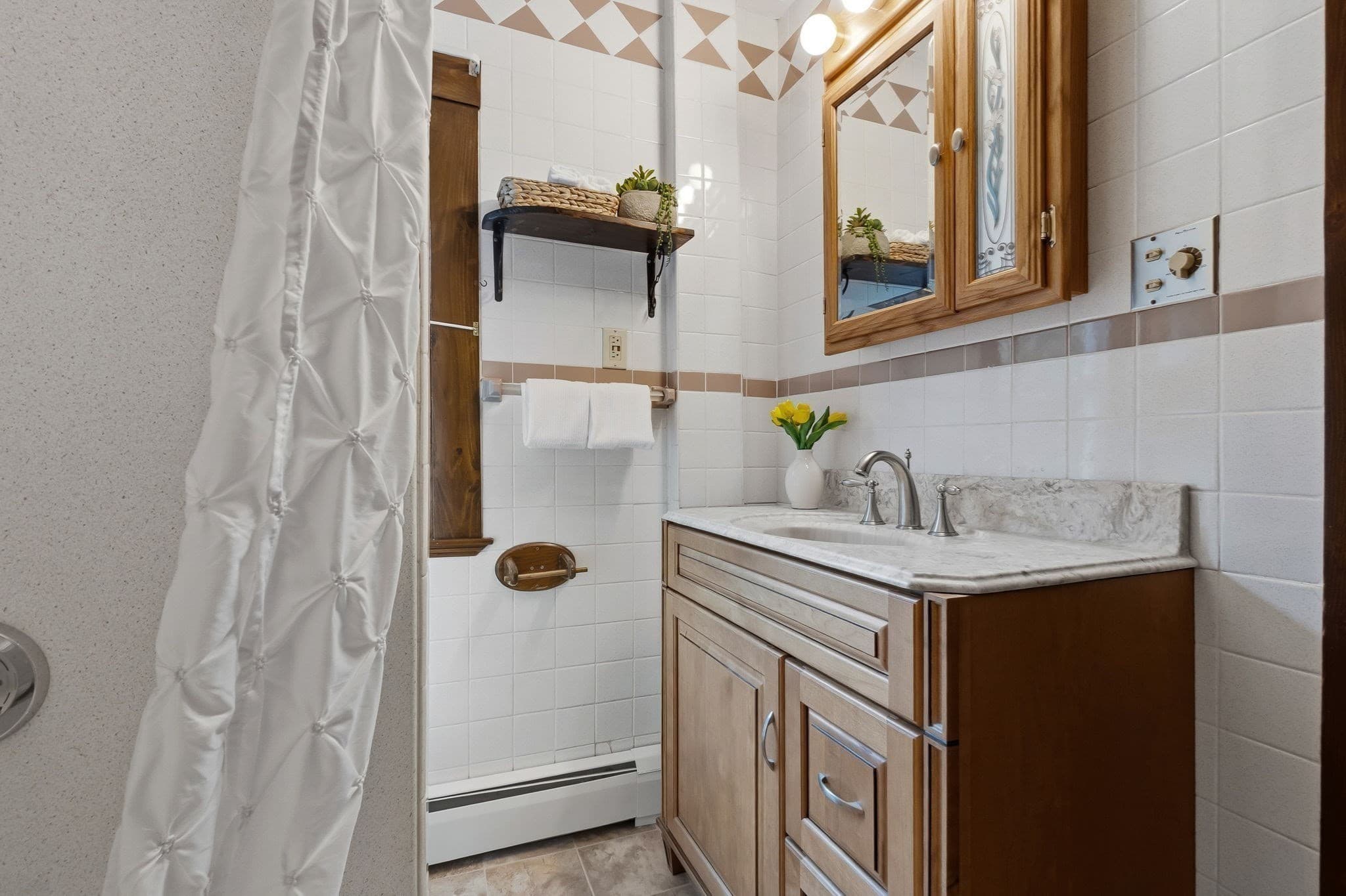 Single Family Residence at 4 Longfellow St, Beverly MA 01915, Beverly, photo 28 of 37