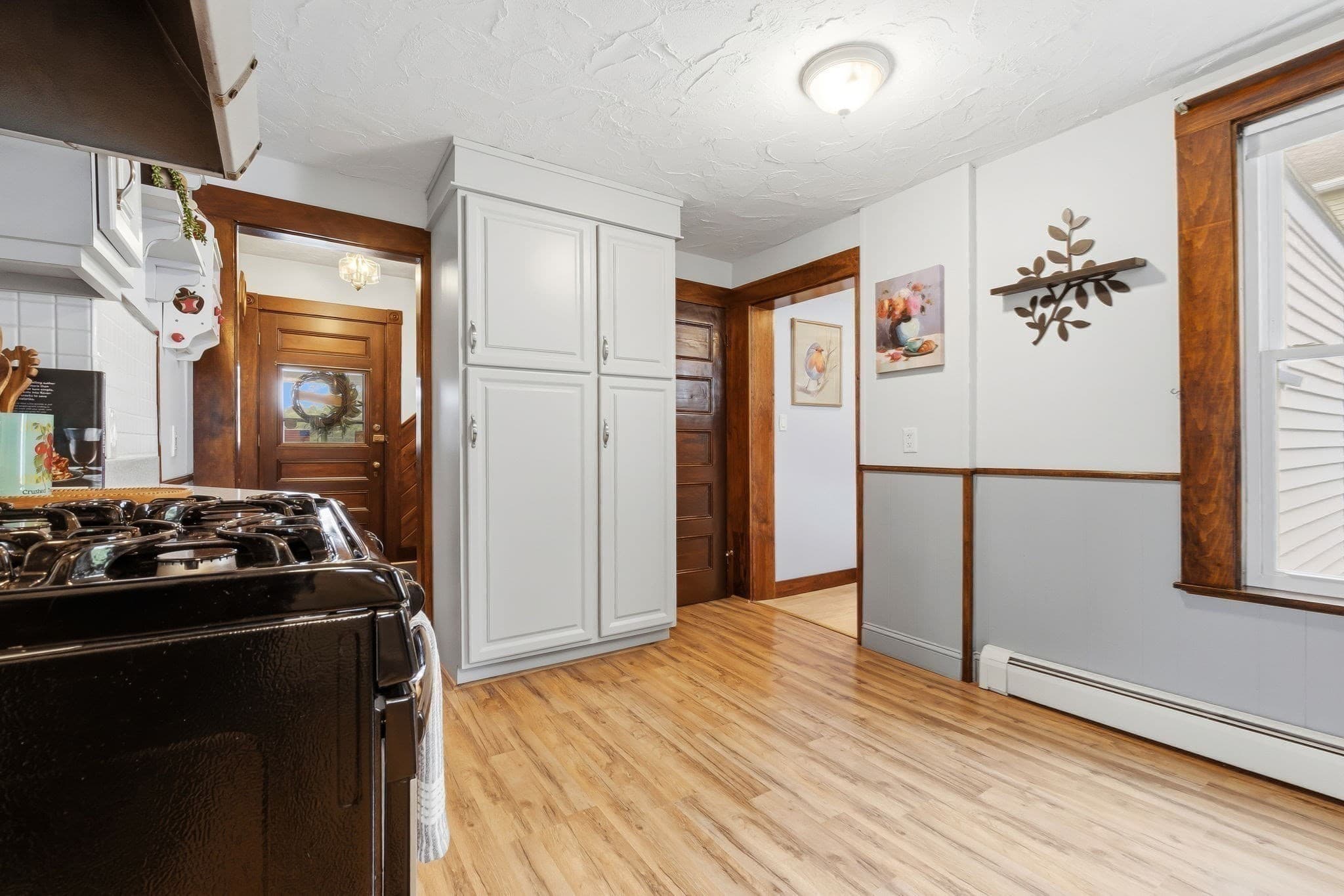 Single Family Residence at 4 Longfellow St, Beverly MA 01915, Beverly, photo 14 of 37