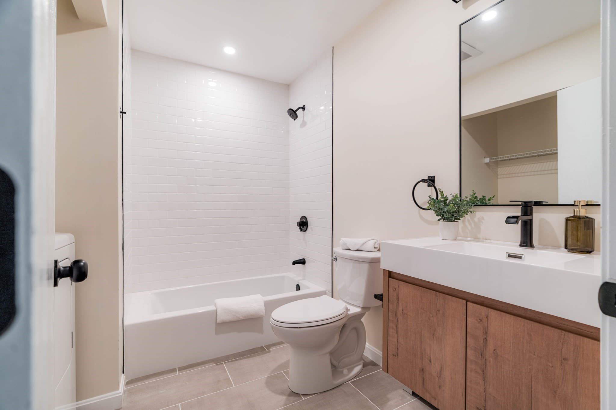 Single Family Residence at 35 Alison Way, Lynn MA 01904, Lynn, photo 24 of 39