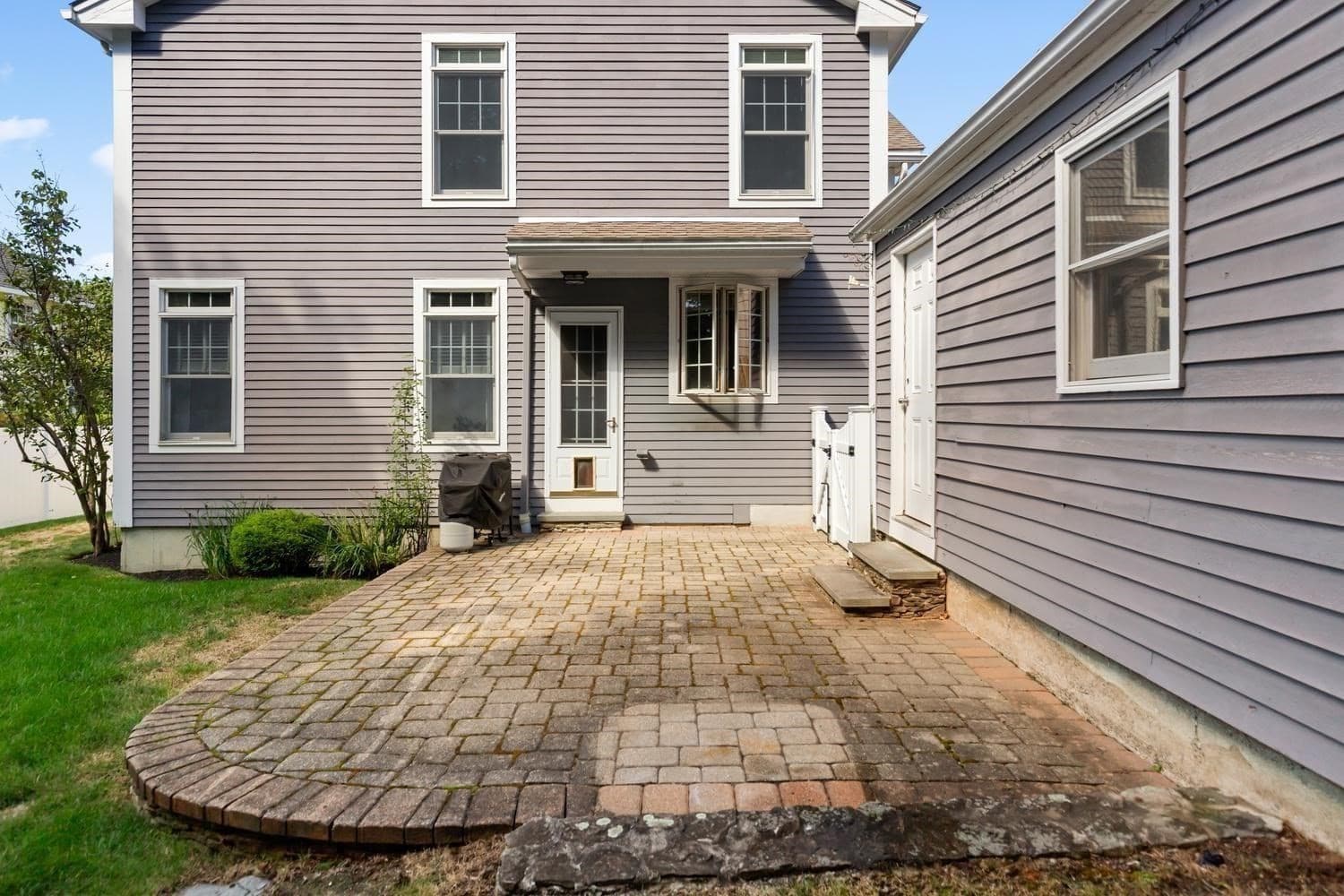Single Family Residence at 85 Robbins Rd, Watertown MA 02472, Watertown, photo 36 of 40