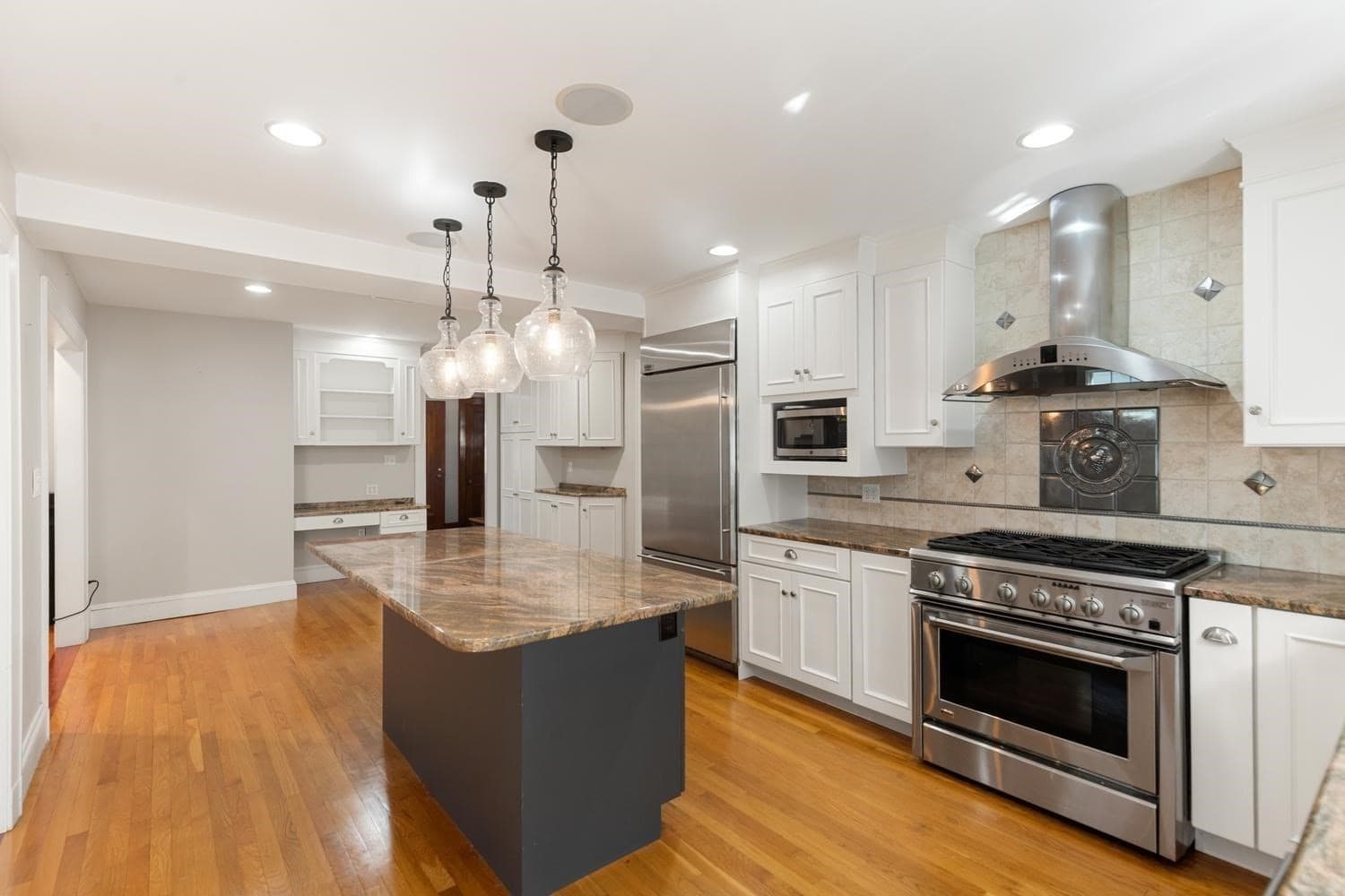 Single Family Residence at 85 Robbins Rd, Watertown MA 02472, Watertown, photo 14 of 40