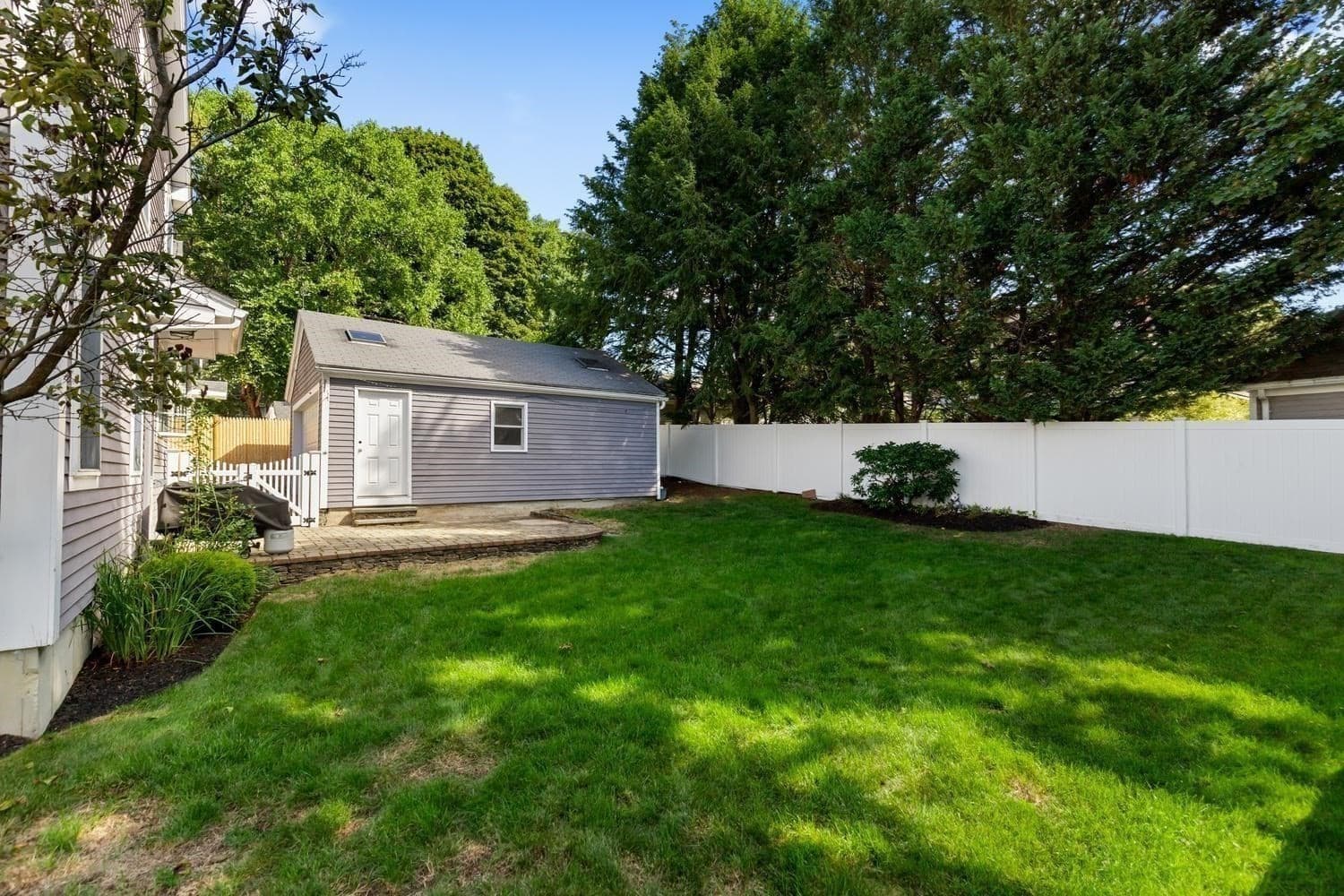 Single Family Residence at 85 Robbins Rd, Watertown MA 02472, Watertown, photo 35 of 40