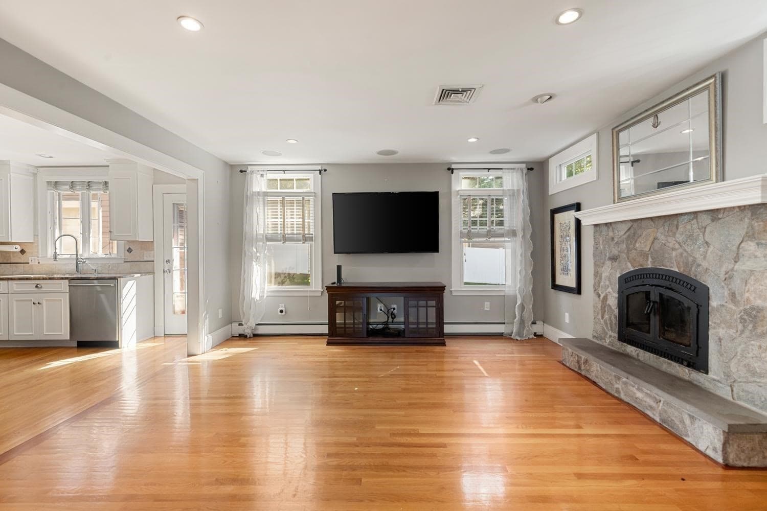 Single Family Residence at 85 Robbins Rd, Watertown MA 02472, Watertown, photo 8 of 40
