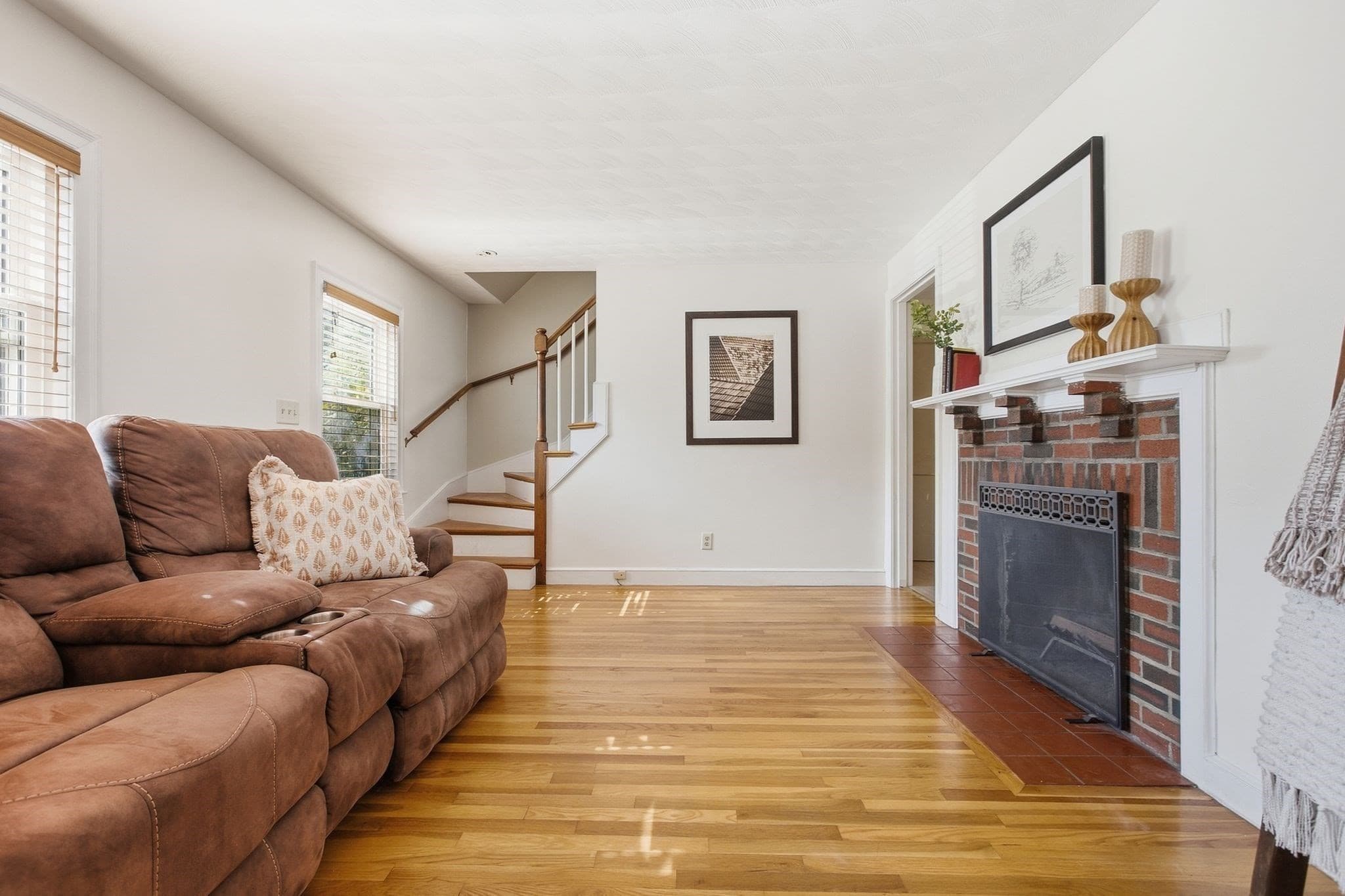 Single Family Residence at 222 Cambridge Road, Woburn MA 01801, Woburn, photo 5 of 41
