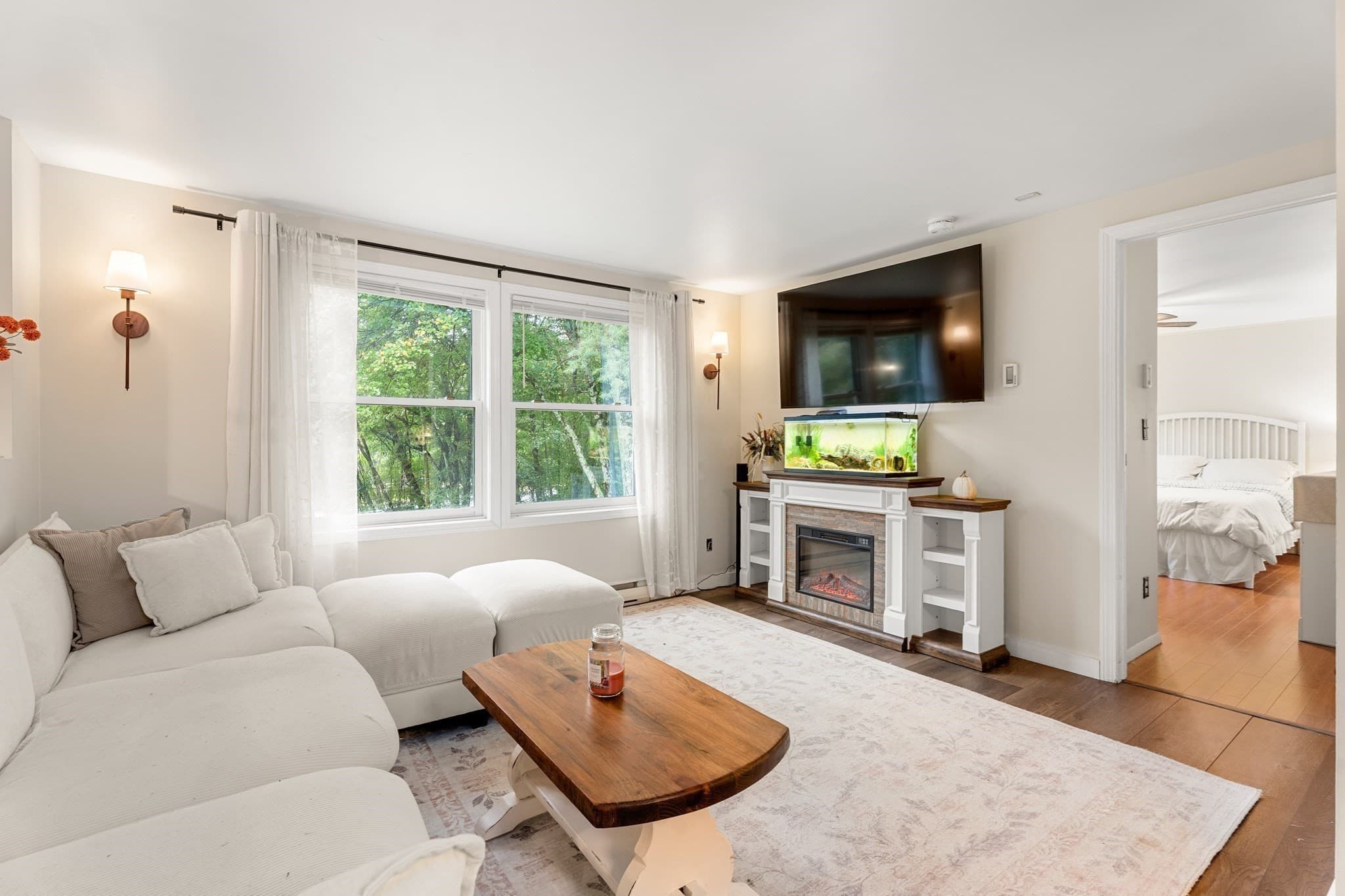 Single Family Residence at 41 Woodland Rd, Uxbridge MA 01569, Uxbridge, photo 9 of 31