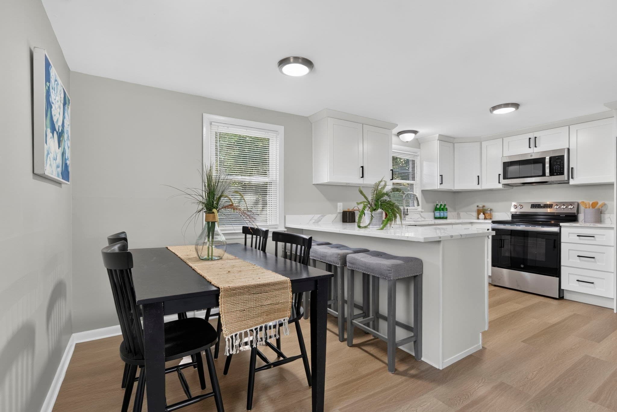 Single Family Residence at 6 Handy Rd, Bourne MA 02559, Bourne, photo 11 of 30