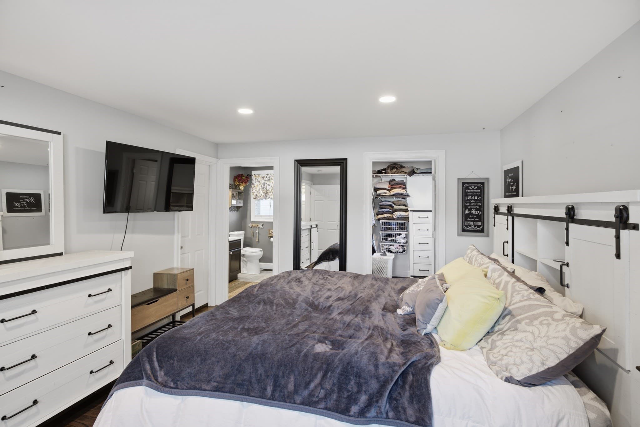 Single Family Residence at 47 John St, Lunenburg MA 01462, Lunenburg, photo 13 of 38
