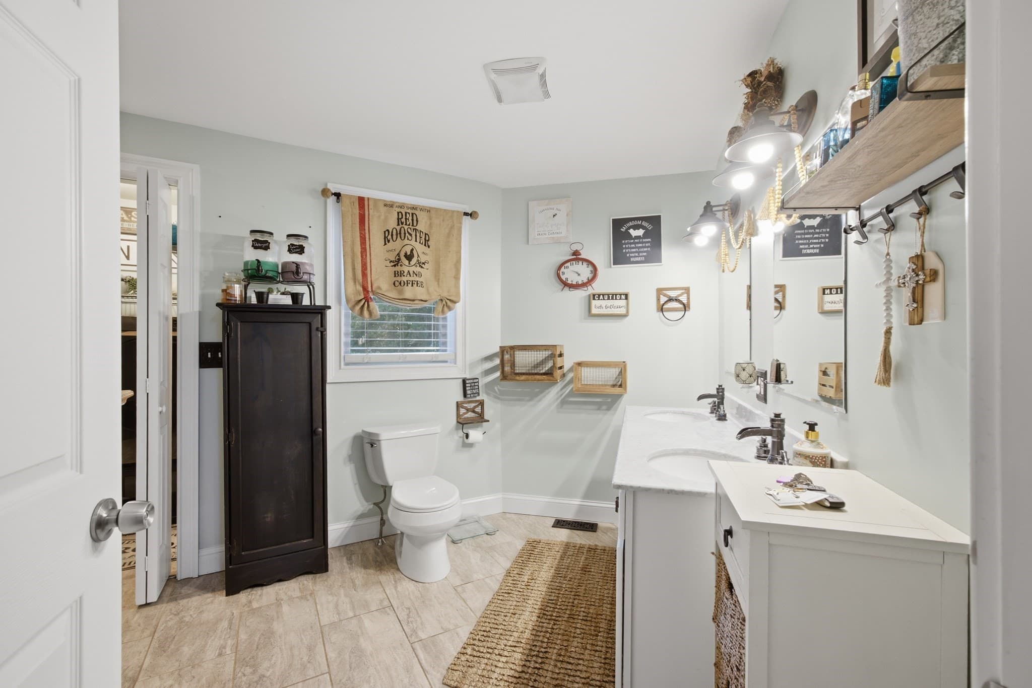 Single Family Residence at 47 John St, Lunenburg MA 01462, Lunenburg, photo 18 of 38