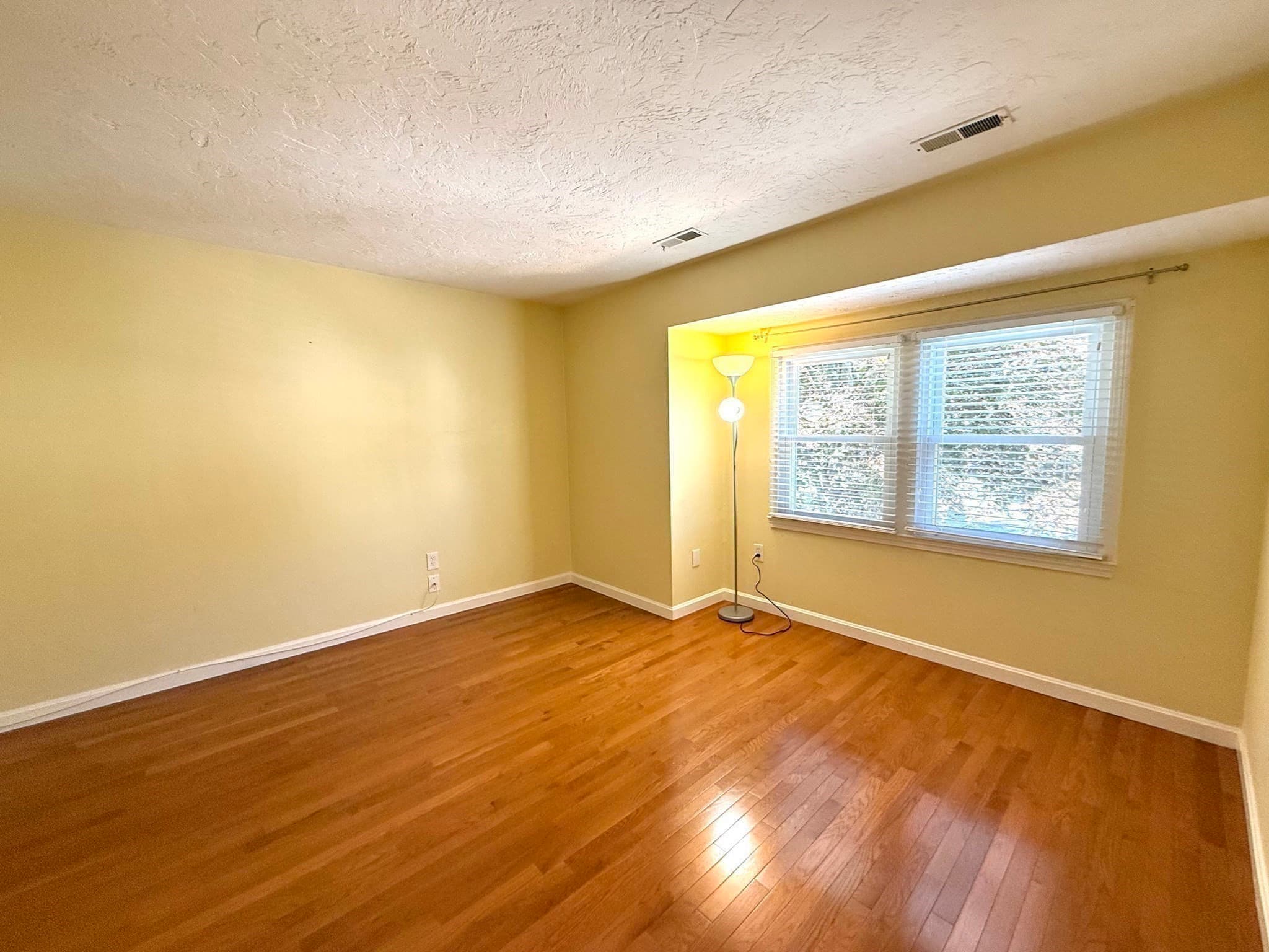 Condominium at 655 Pleasant Street # 8, Weymouth MA 02189, Weymouth, photo 21 of 32