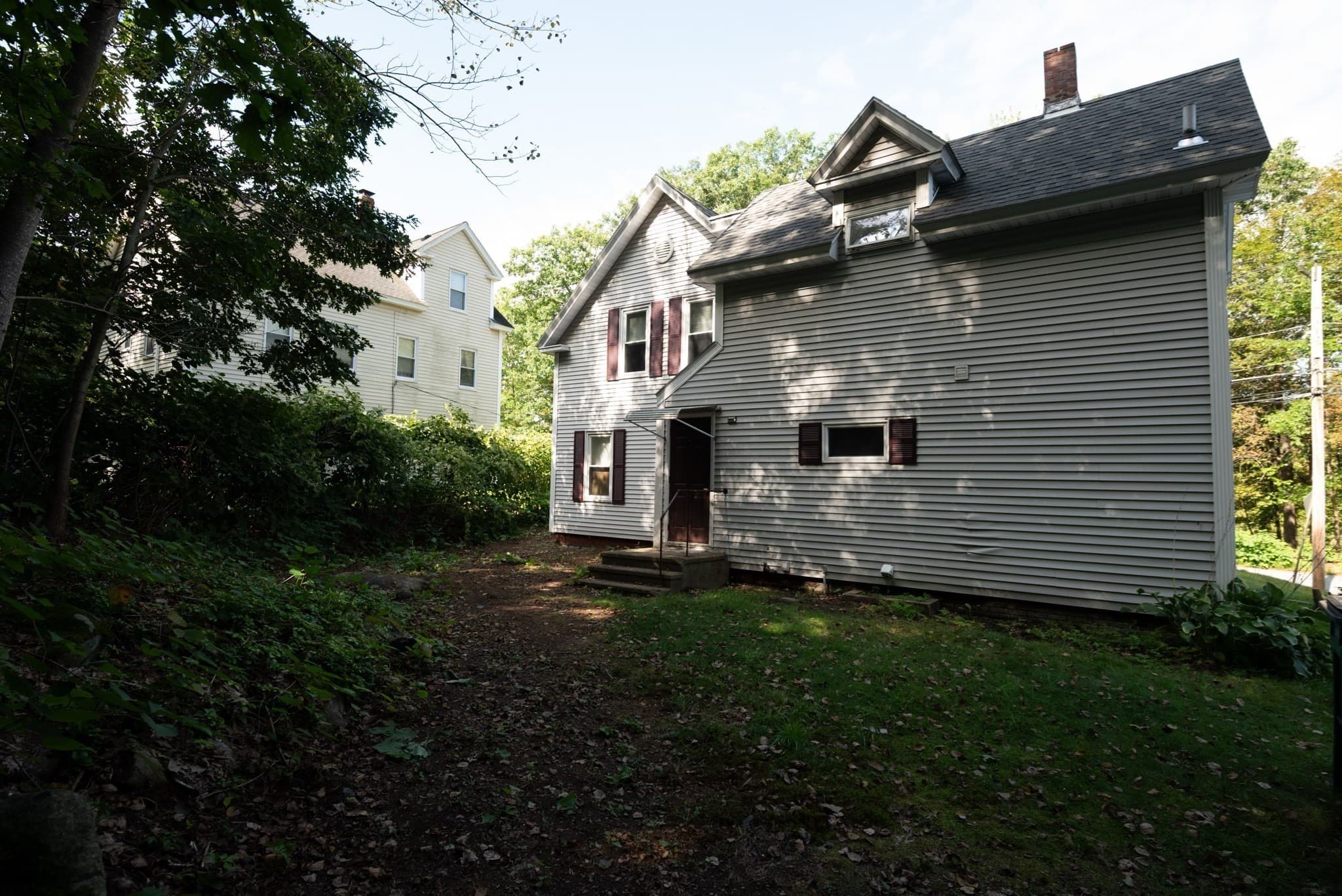 Multi Family at 564 Fairmount St, Fitchburg MA 01420, Fitchburg, photo 4 of 33