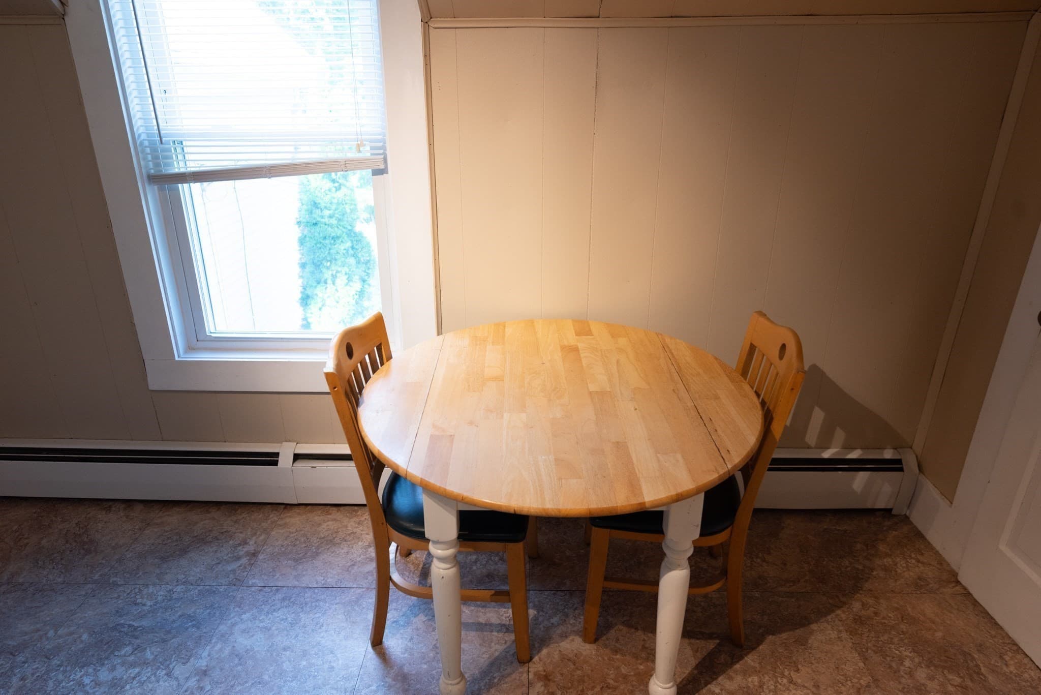 Multi Family at 564 Fairmount St, Fitchburg MA 01420, Fitchburg, photo 8 of 33