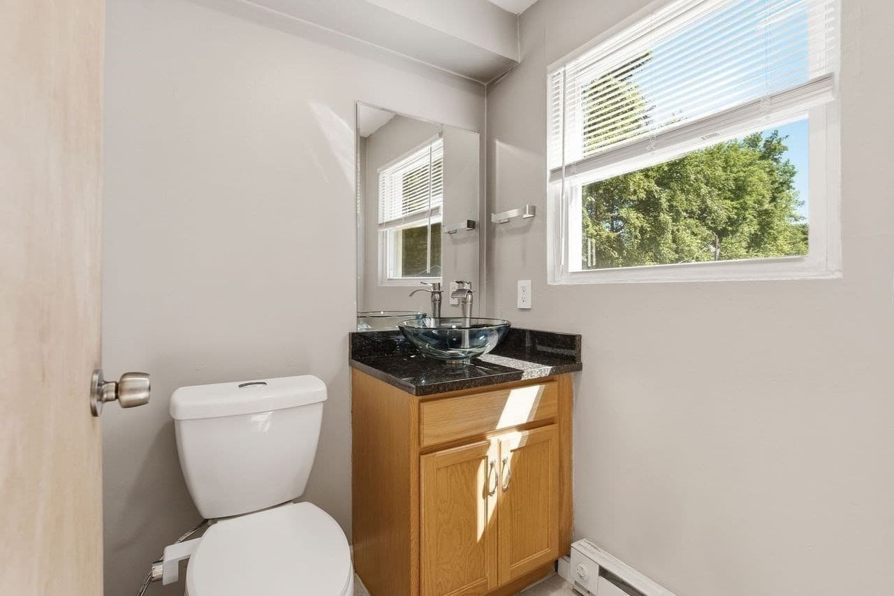 Condominium at 17 Orchard # L, Haverhill MA 01830, Haverhill, photo 14 of 22