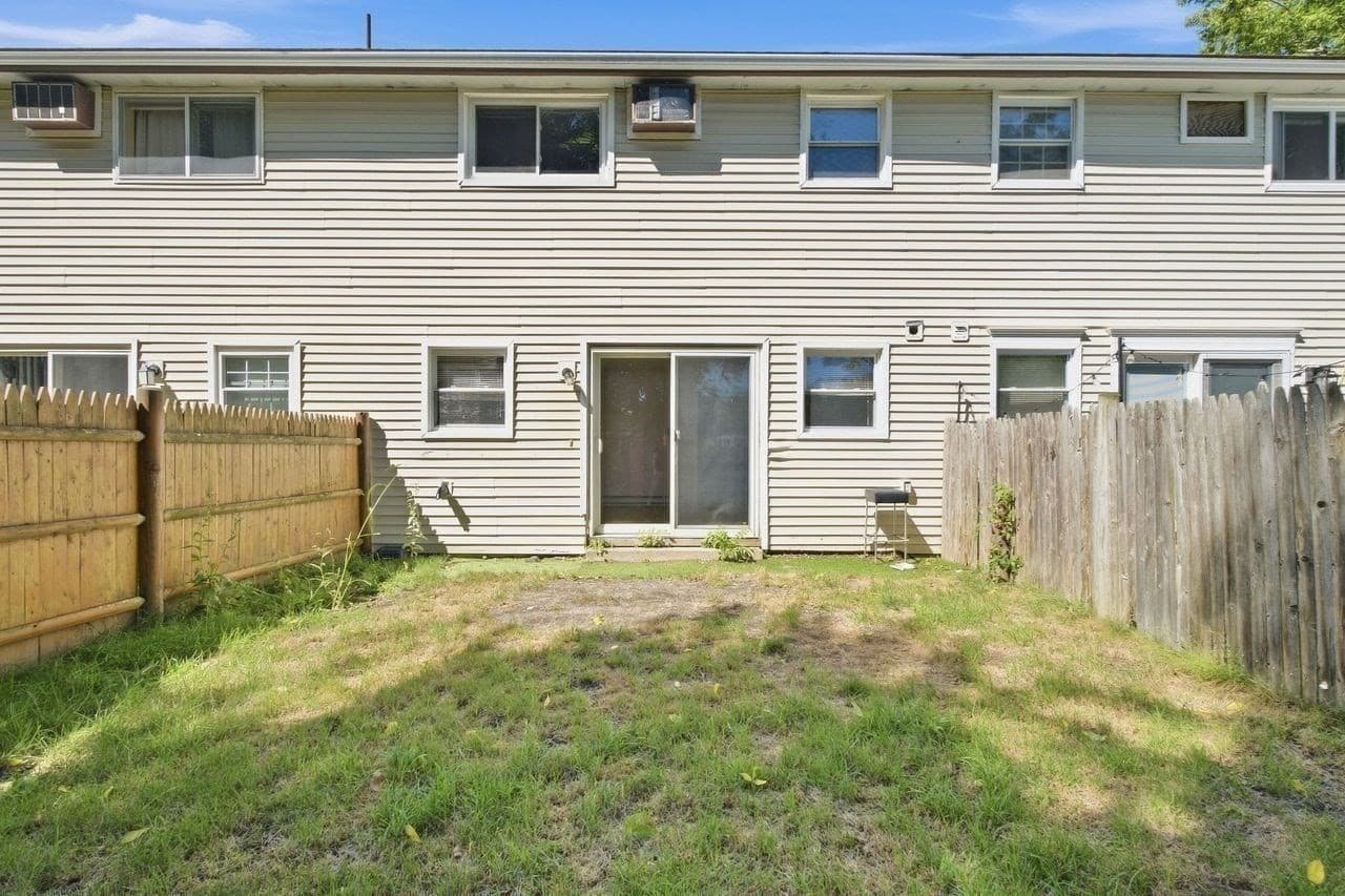 Condominium at 17 Orchard # L, Haverhill MA 01830, Haverhill, photo 21 of 22