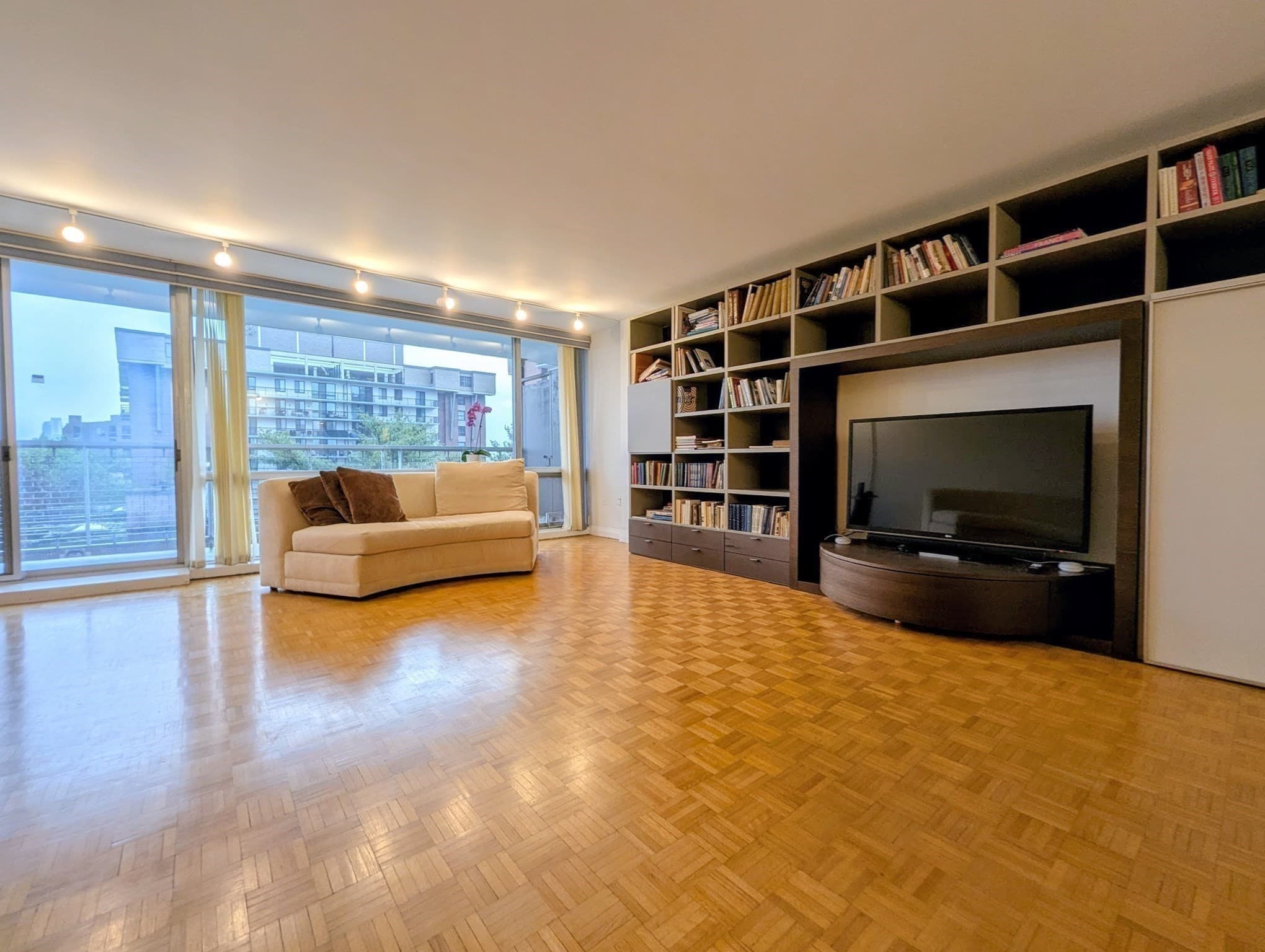 Condominium at 45 Longwood Ave # 705, Brookline MA 02446, Brookline, photo 8 of 20