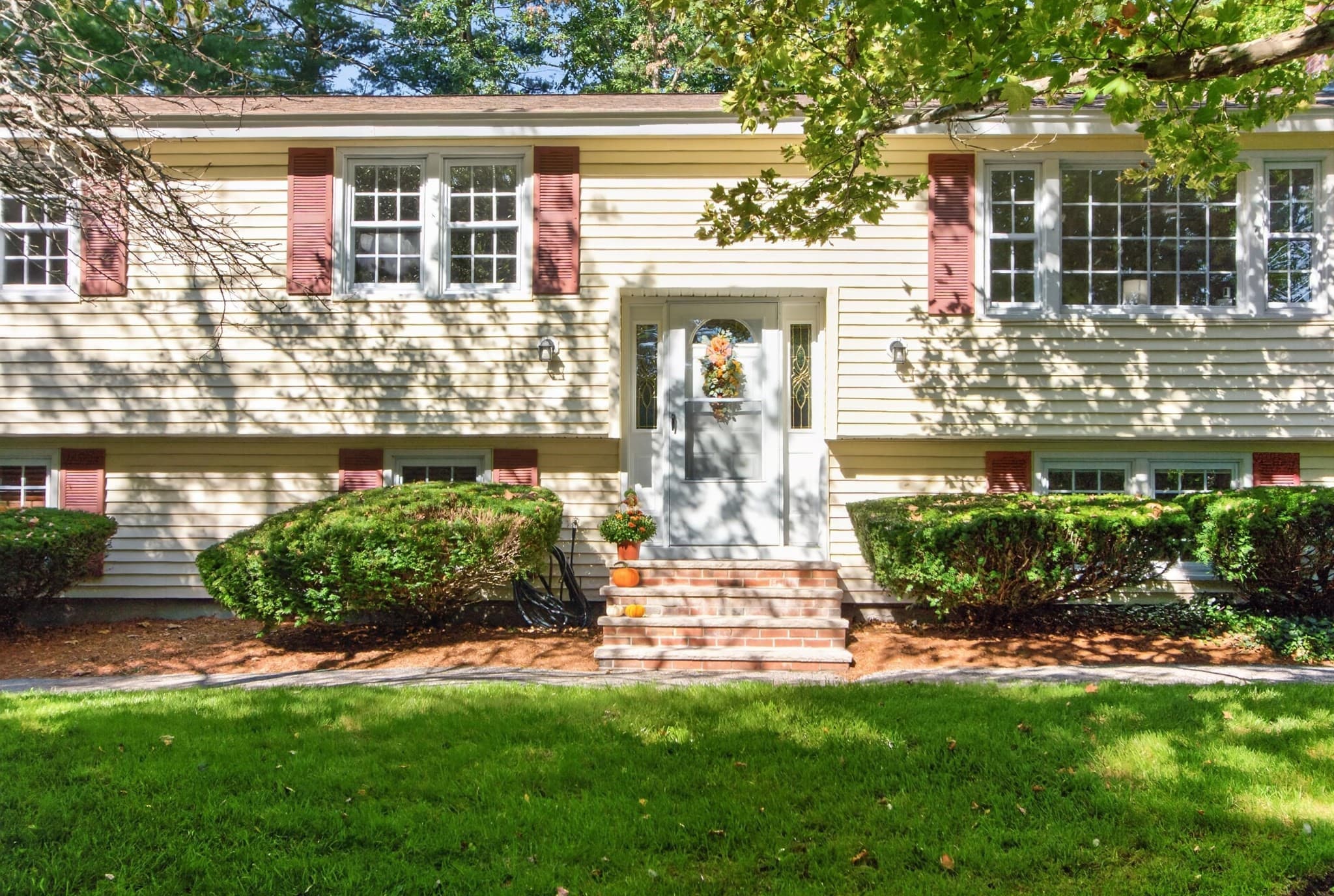Single Family Residence at 41 Buckingham Drive, Billerica MA 01821, Billerica, photo 3 of 42