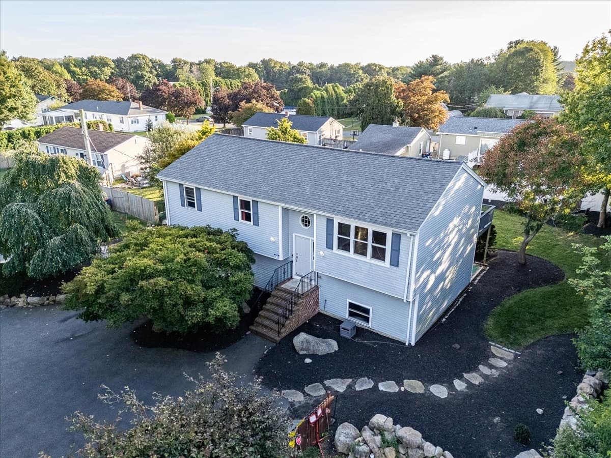 49 Shirley St, New Bedford MA 02746