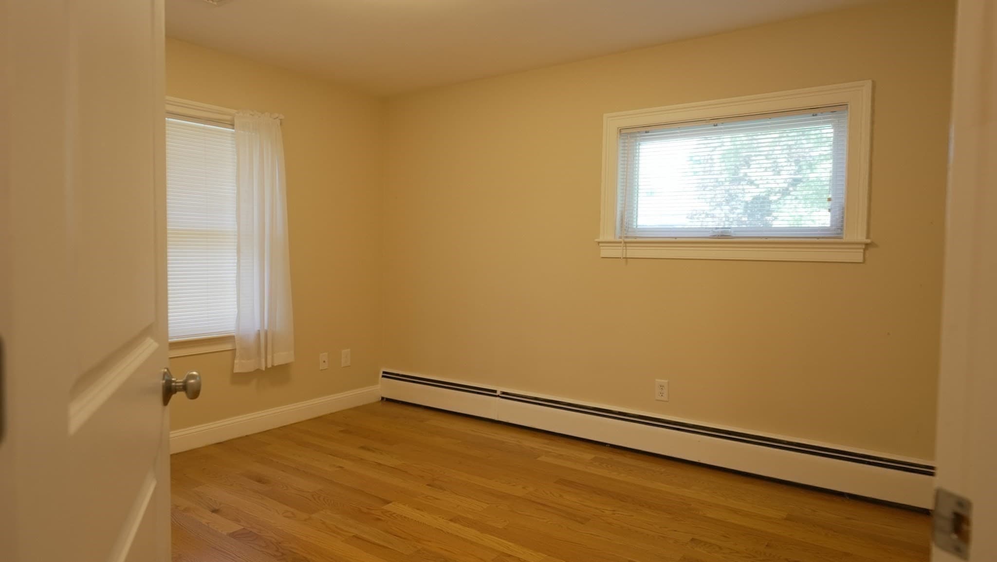 Single Family Residence at 23 Laurine Rd, Saugus MA 01906, Saugus, photo 12 of 36