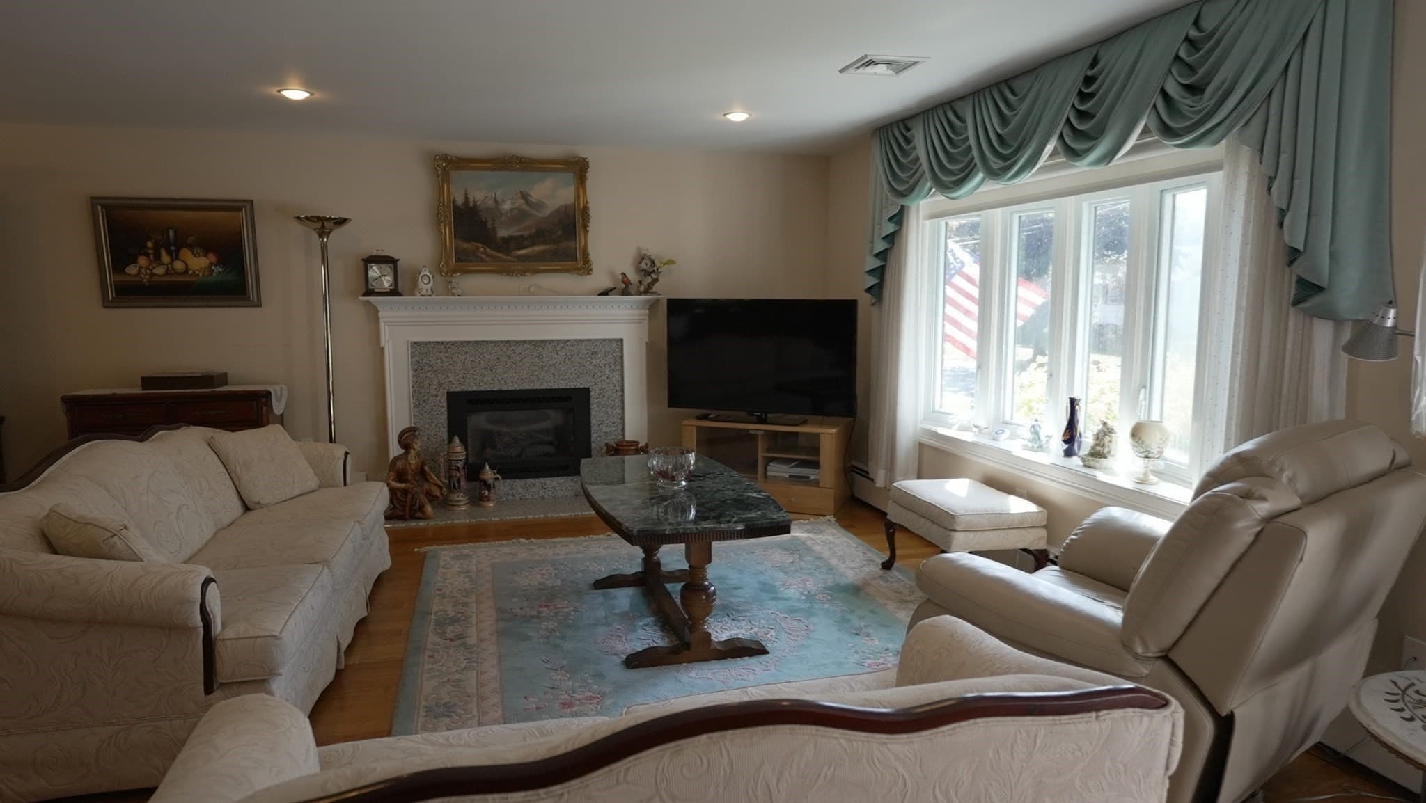 Single Family Residence at 23 Laurine Rd, Saugus MA 01906, Saugus, photo 7 of 36