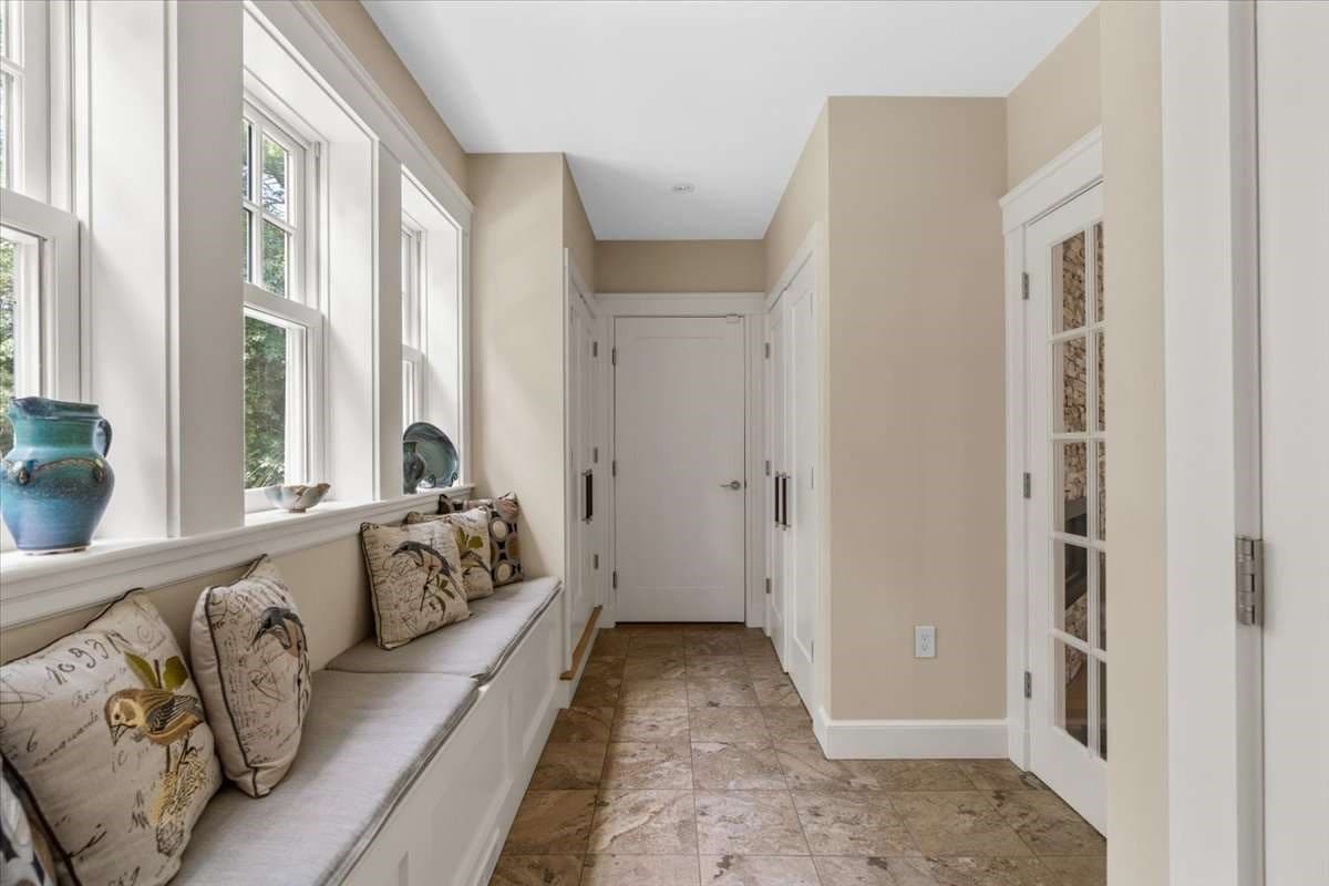 Single Family Residence at 71 Arrow Head Rd, Marshfield MA 02050, Marshfield, photo 5 of 41