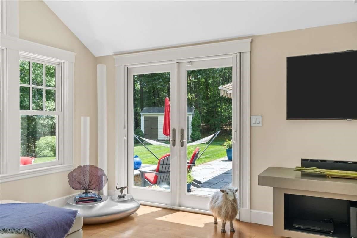 Single Family Residence at 71 Arrow Head Rd, Marshfield MA 02050, Marshfield, photo 9 of 41