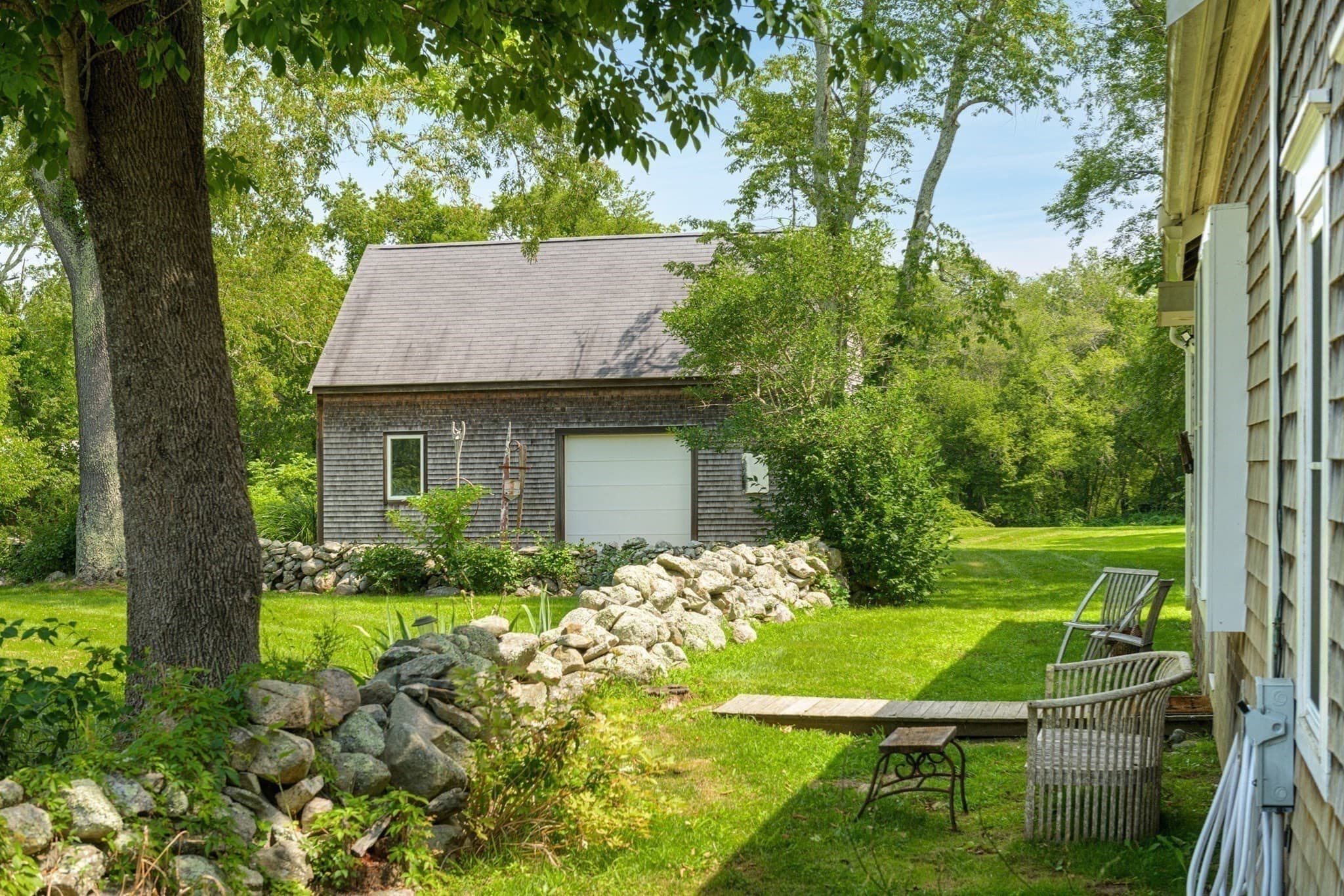 2 Family - 2 Units Side by Side at 864-866 Pine Hill, Westport MA 02790, photo 6 of 41