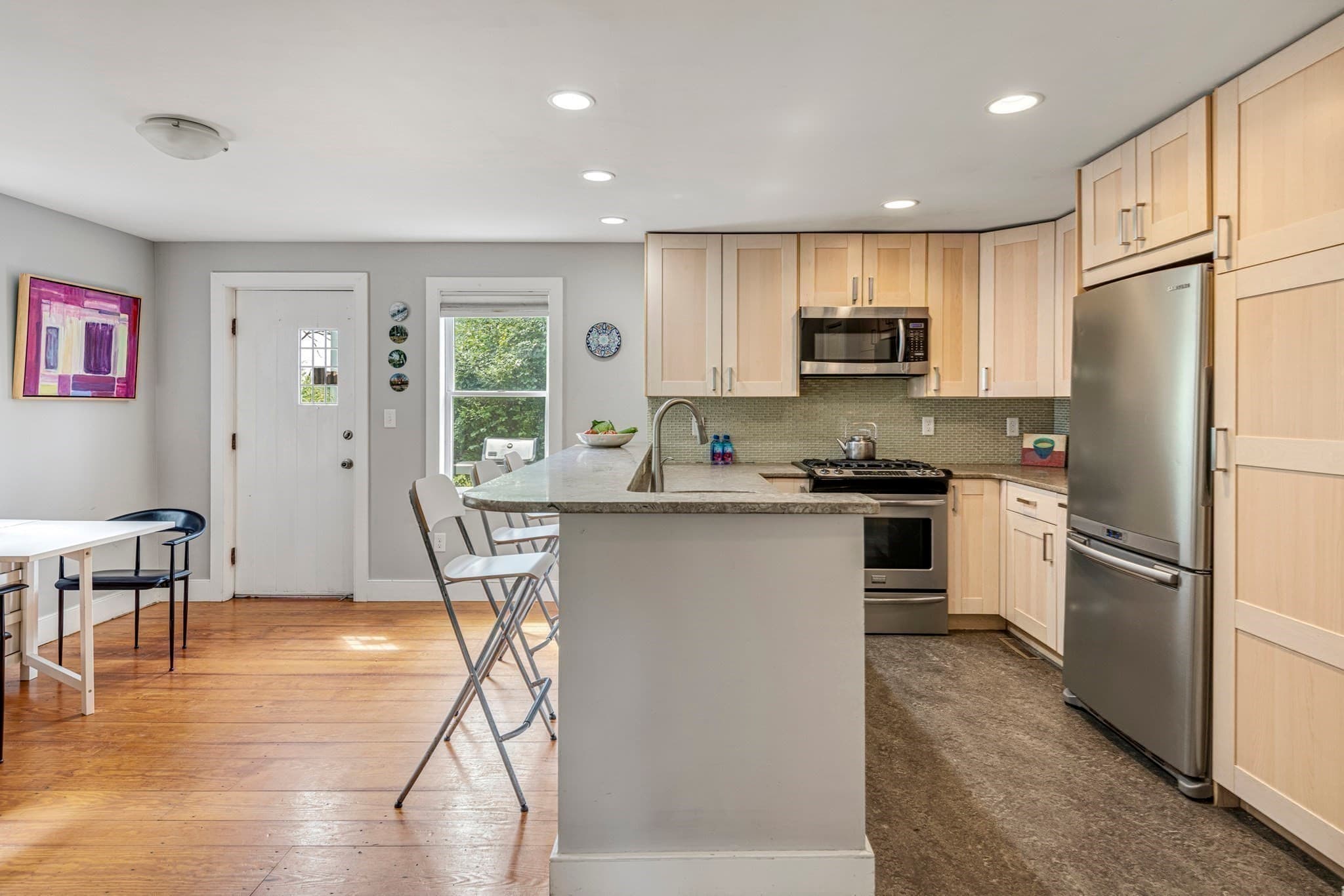 2 Family - 2 Units Side by Side at 864-866 Pine Hill, Westport MA 02790, photo 17 of 41