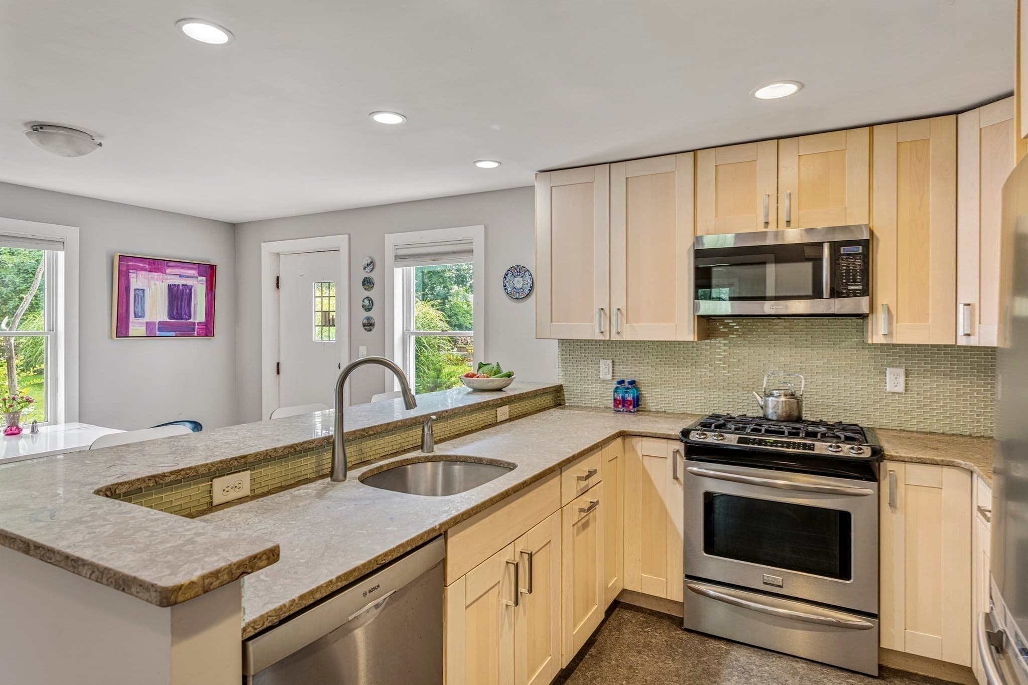 2 Family - 2 Units Side by Side at 864-866 Pine Hill, Westport MA 02790, photo 18 of 41