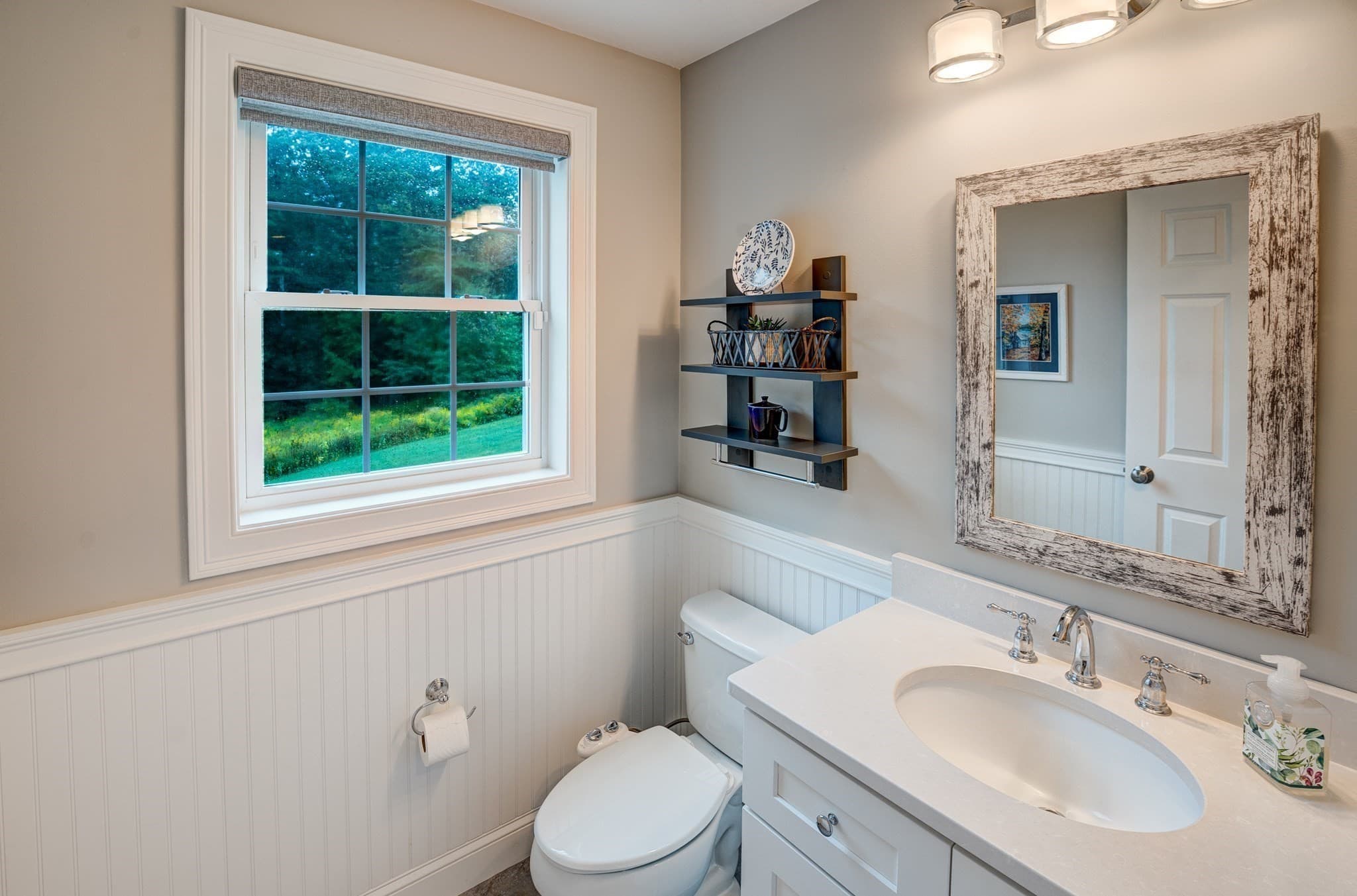 Single Family Residence at 5 Mcintosh Ln, Littleton MA 01460, photo 16 of 42