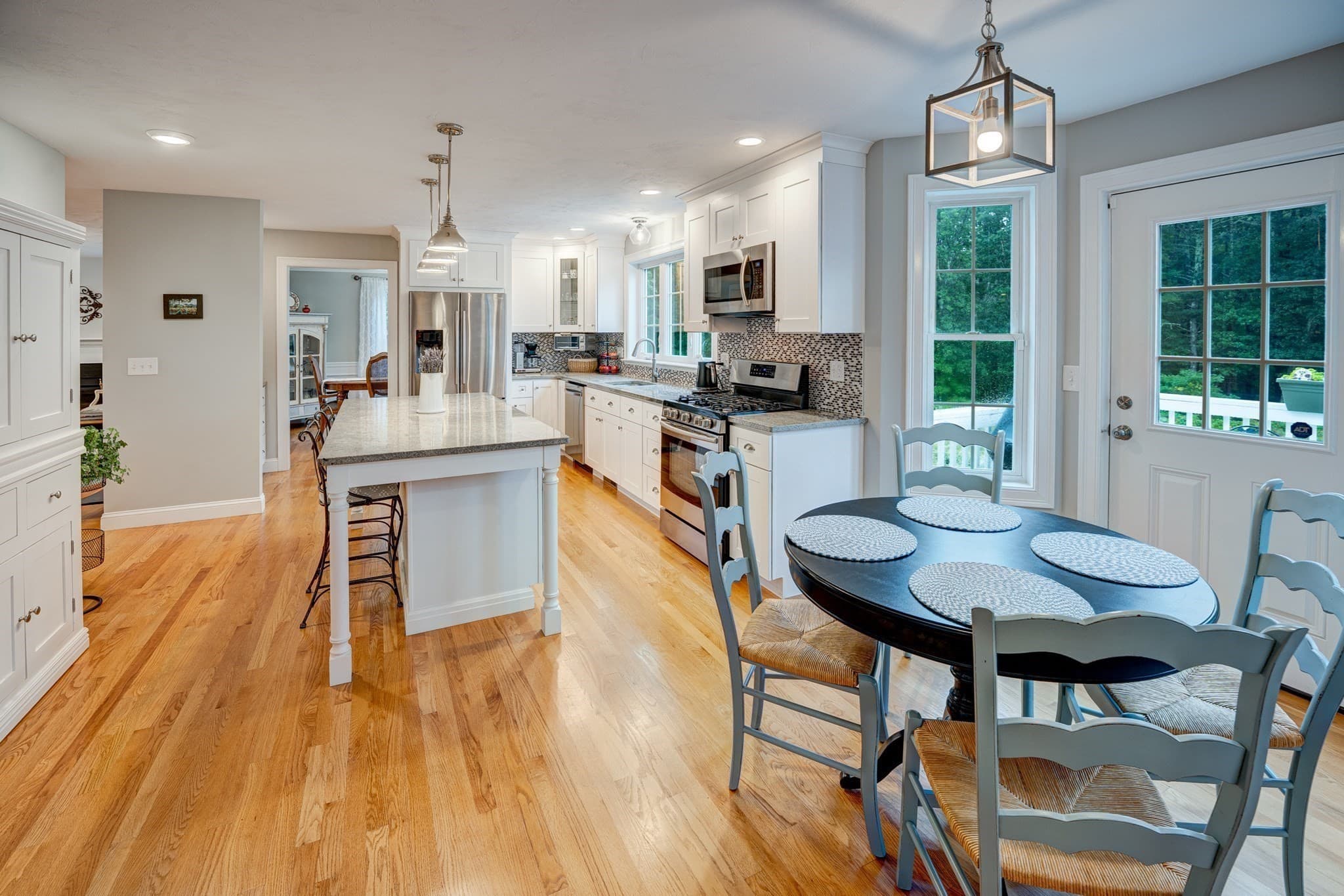 Single Family Residence at 5 Mcintosh Ln, Littleton MA 01460, photo 12 of 42