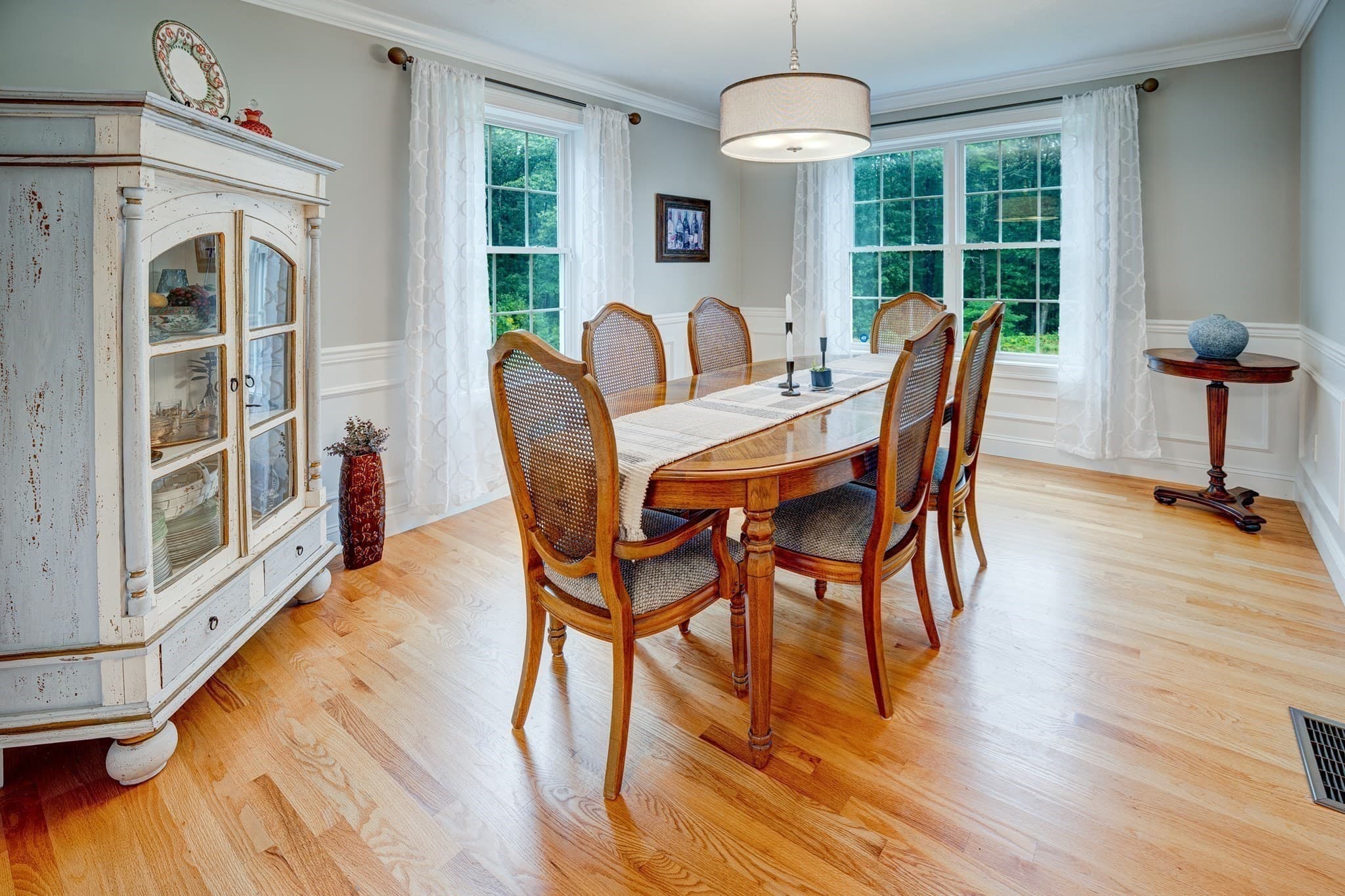 Single Family Residence at 5 Mcintosh Ln, Littleton MA 01460, photo 7 of 42