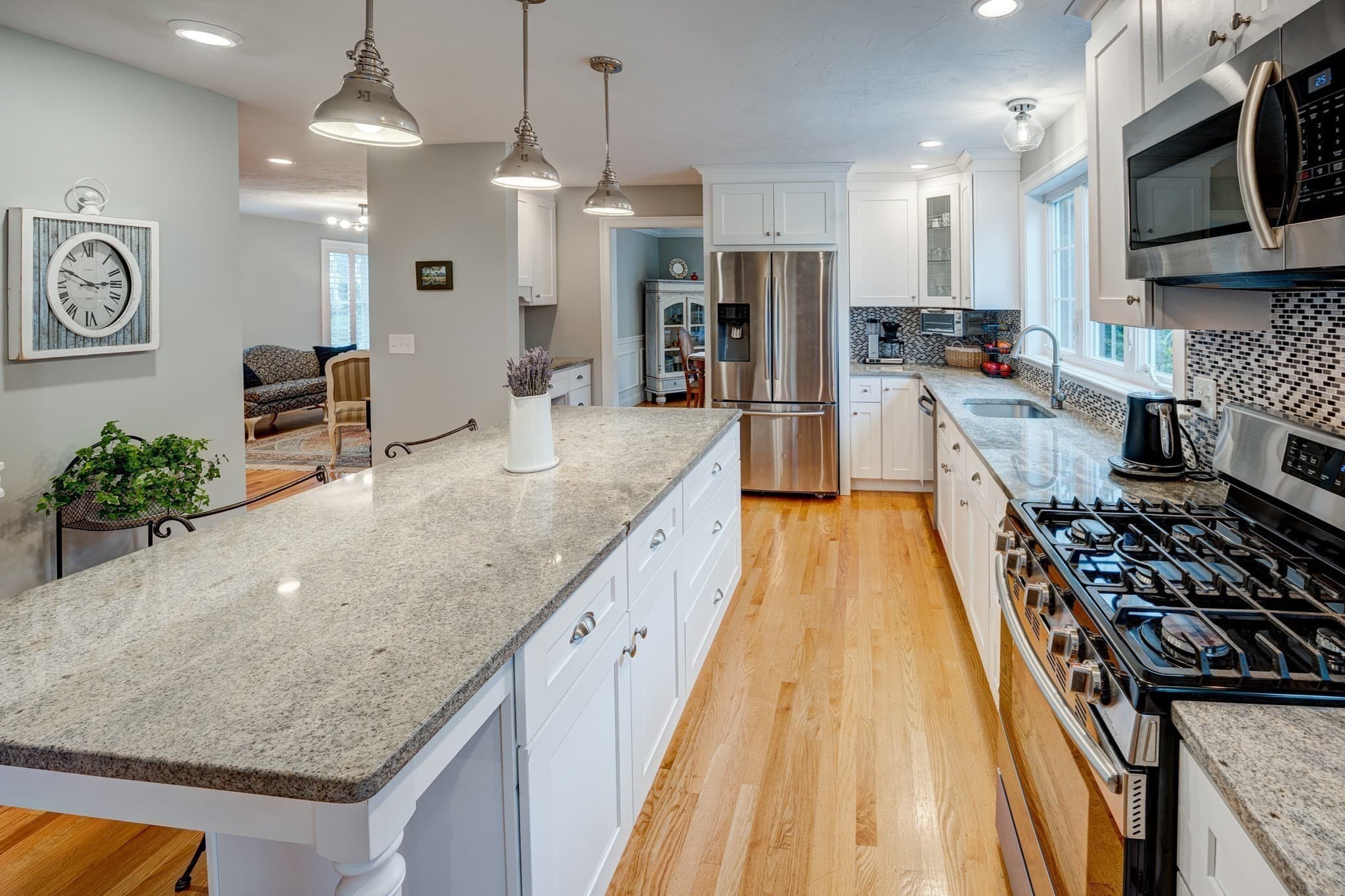 Single Family Residence at 5 Mcintosh Ln, Littleton MA 01460, photo 11 of 42