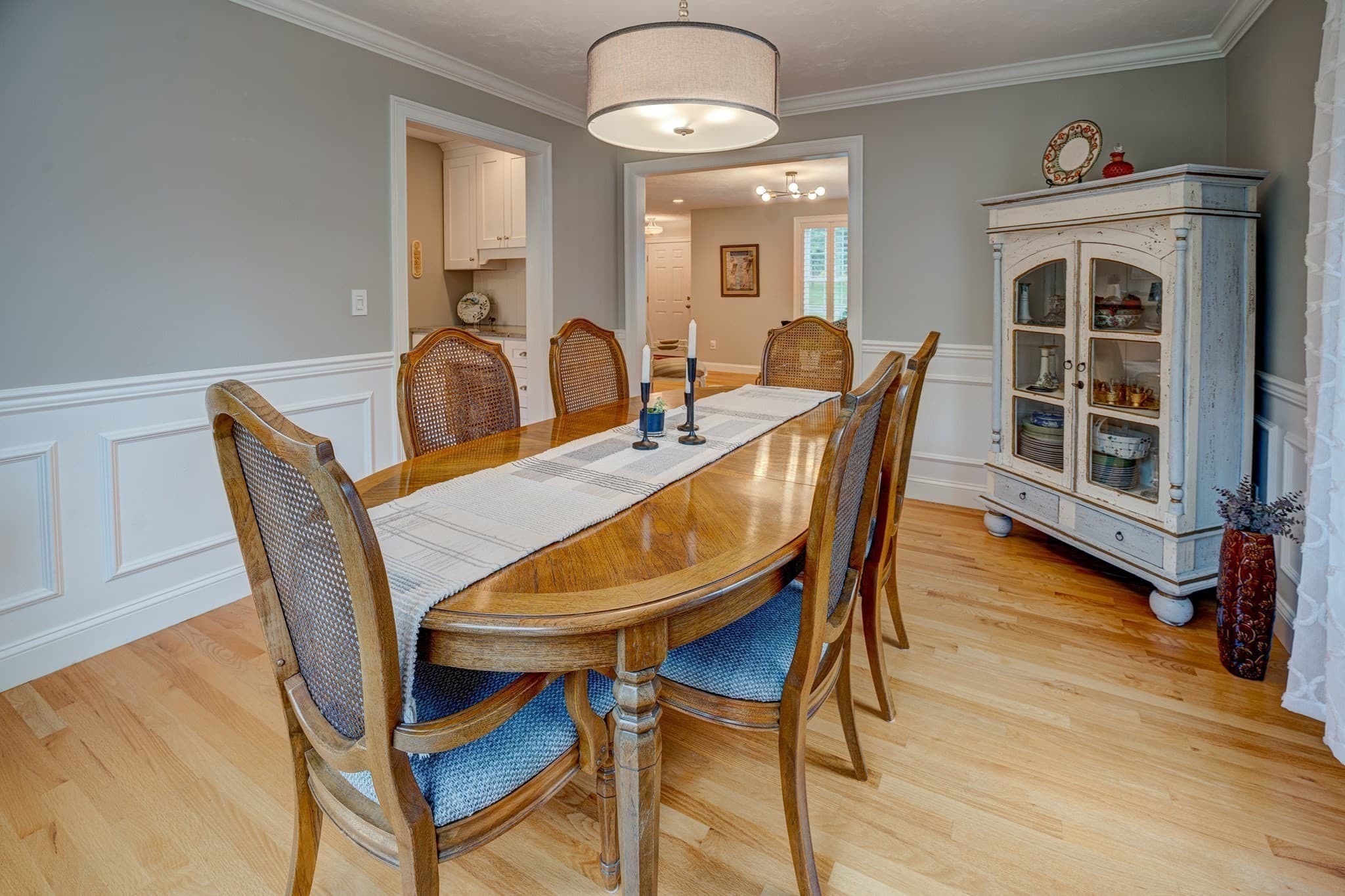 Single Family Residence at 5 Mcintosh Ln, Littleton MA 01460, photo 8 of 42