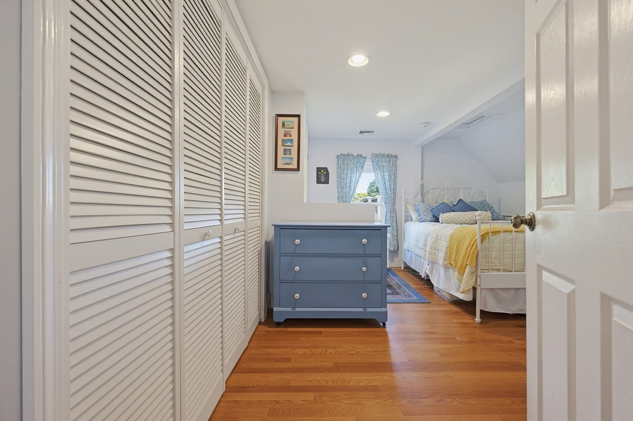 Condominium at 42 Cedar St # 3, Somerville MA 02143, Somerville, photo 28 of 39