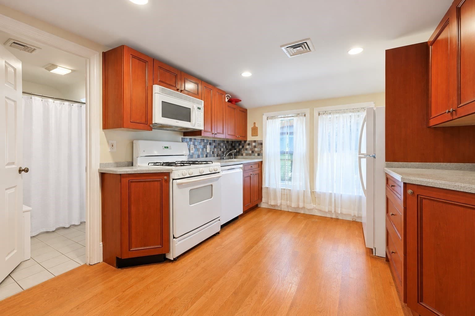 Condominium at 42 Cedar St # 3, Somerville MA 02143, Somerville, photo 19 of 39
