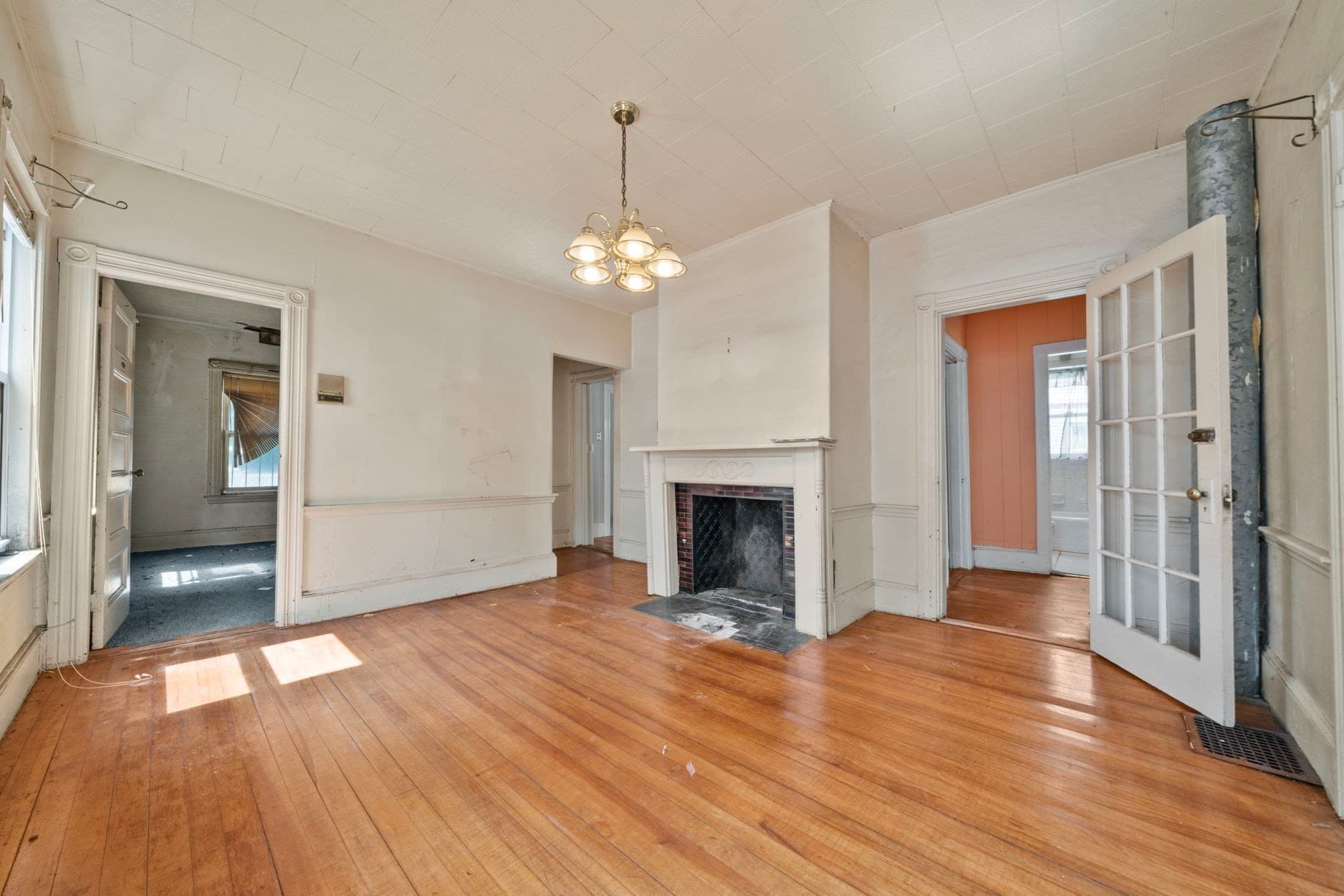 Single Family Residence at 69 Mountain Ave, Boston MA 02124, photo 13 of 32