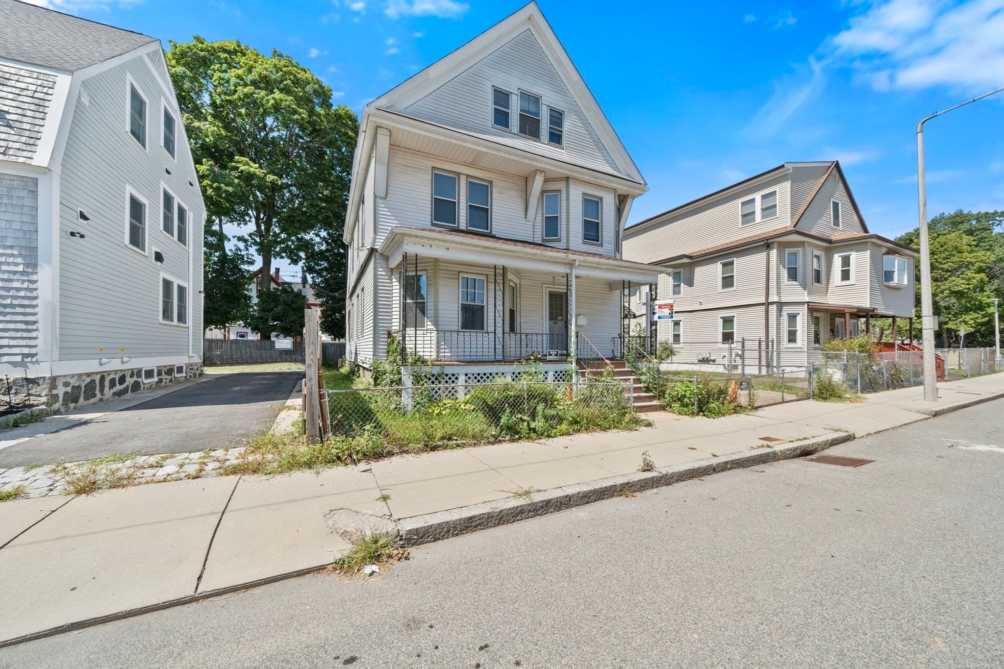 Single Family Residence at 69 Mountain Ave, Boston MA 02124, photo 3 of 32