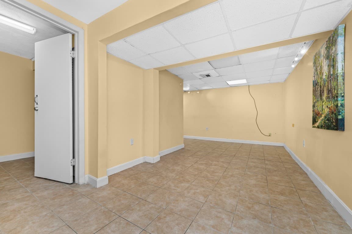 Single Family Residence at 191 Kenrick St, Boston MA 02135, photo 20 of 29
