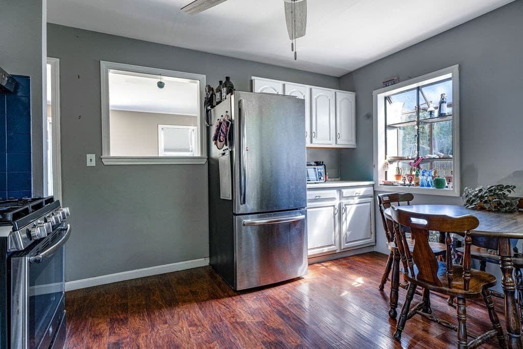Single Family Residence at 201 Stoughton St, Stoughton MA 02072, Stoughton, photo 9 of 19