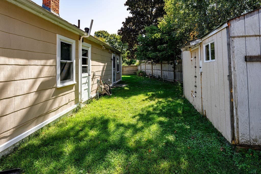 Single Family Residence at 201 Stoughton St, Stoughton MA 02072, Stoughton, photo 14 of 19