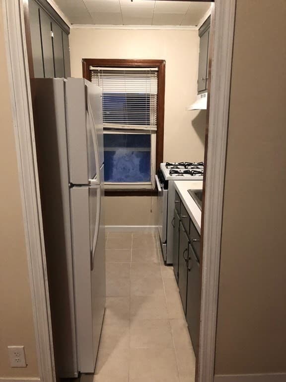3 Family at 117 Thomas St, Fall River MA 02723, Fall River, photo 7 of 10