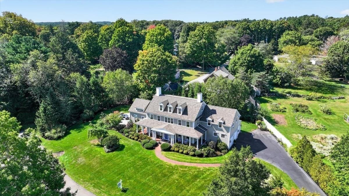 Single Family Residence at 35 Old Shipyard Lane, Hanover MA 02339, Hanover, photo 5 of 39