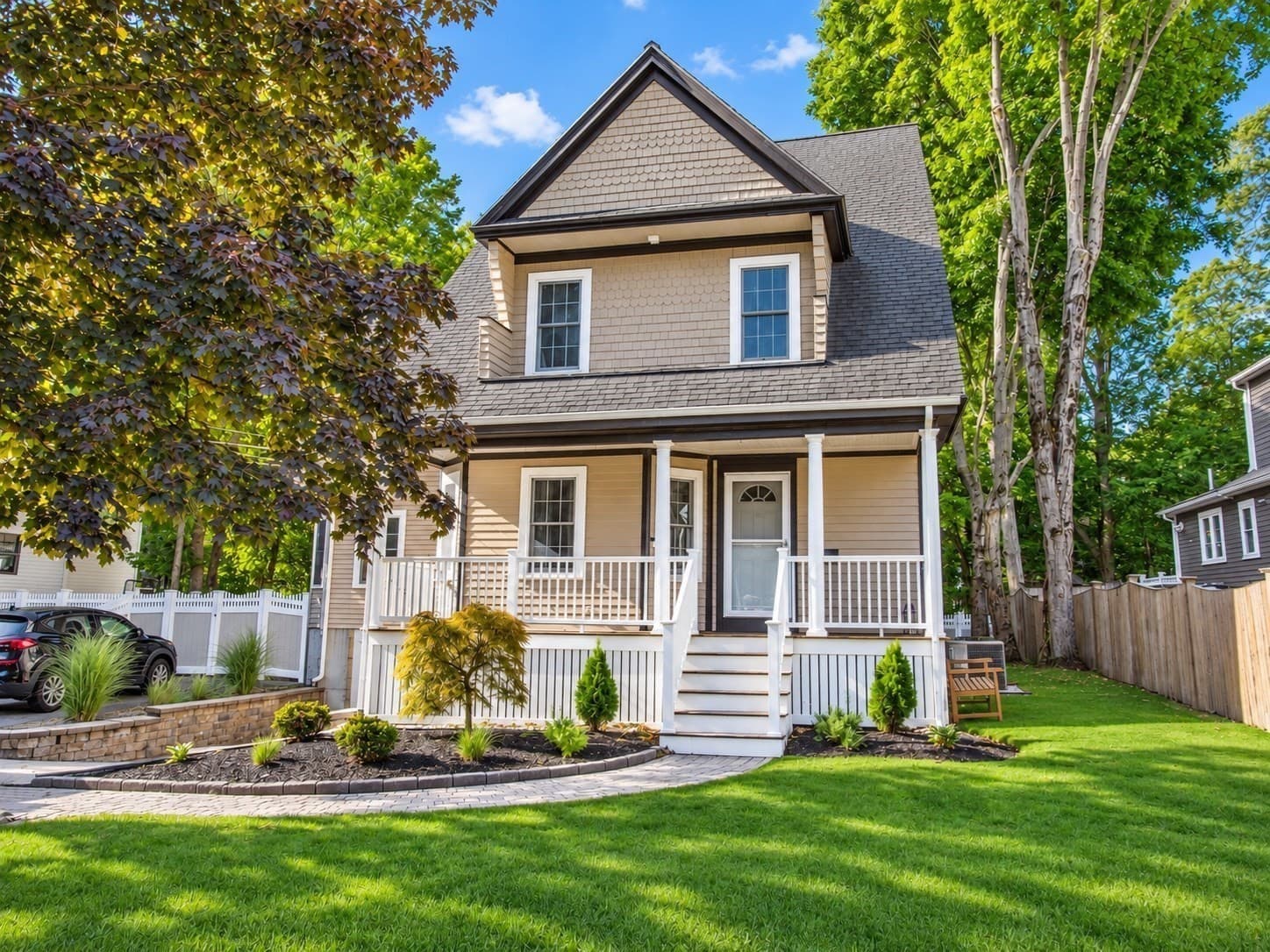 Single Family Residence at 84 Spring St, Wakefield MA 01880, photo 2 of 35