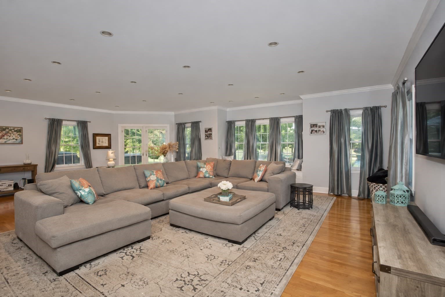 Single Family Residence at 84 Spring St, Wakefield MA 01880, photo 10 of 35