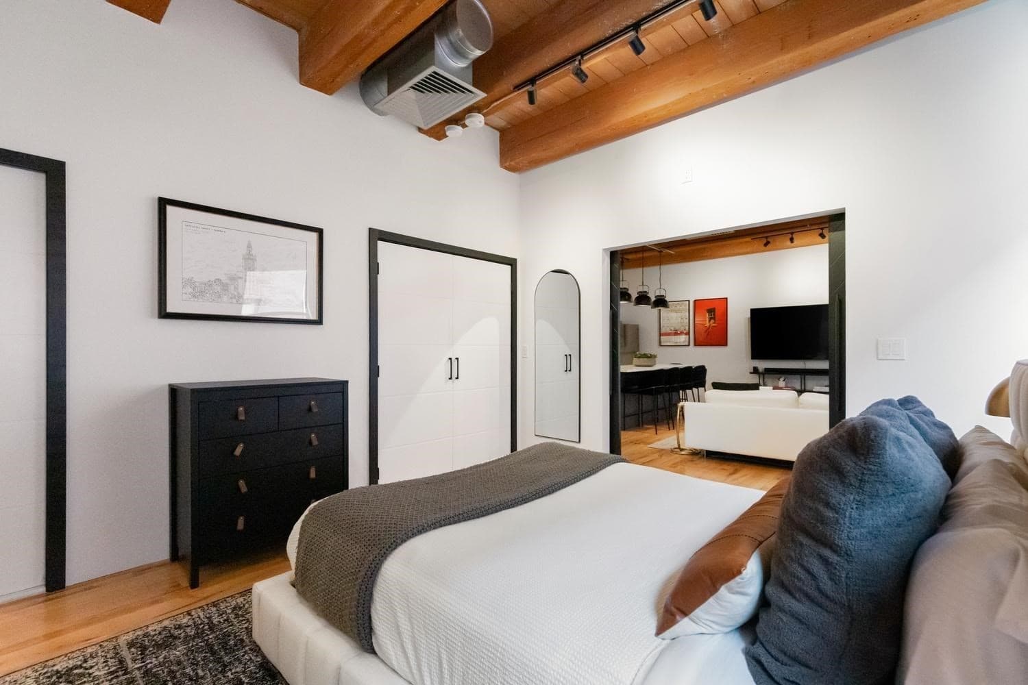 Condominium at 21 Wormwood St # 422, Boston MA 02210, photo 23 of 32