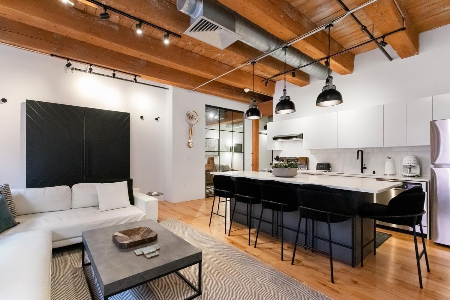 Condominium at 21 Wormwood St # 422, Boston MA 02210, photo 12 of 32