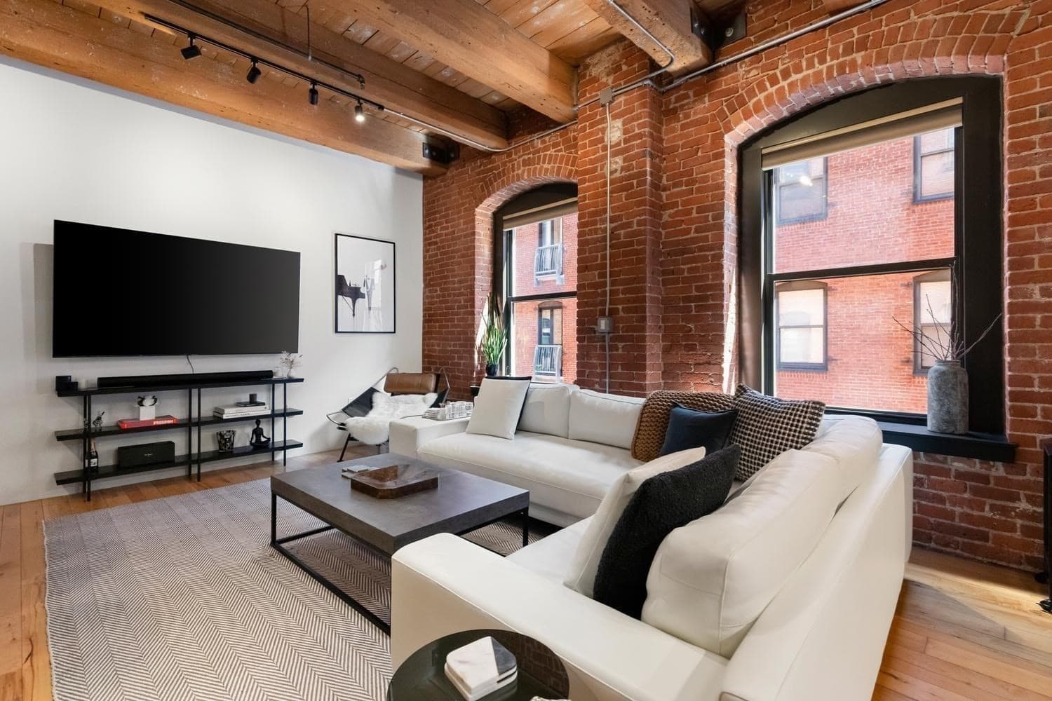 Condominium at 21 Wormwood St # 422, Boston MA 02210, photo 7 of 32
